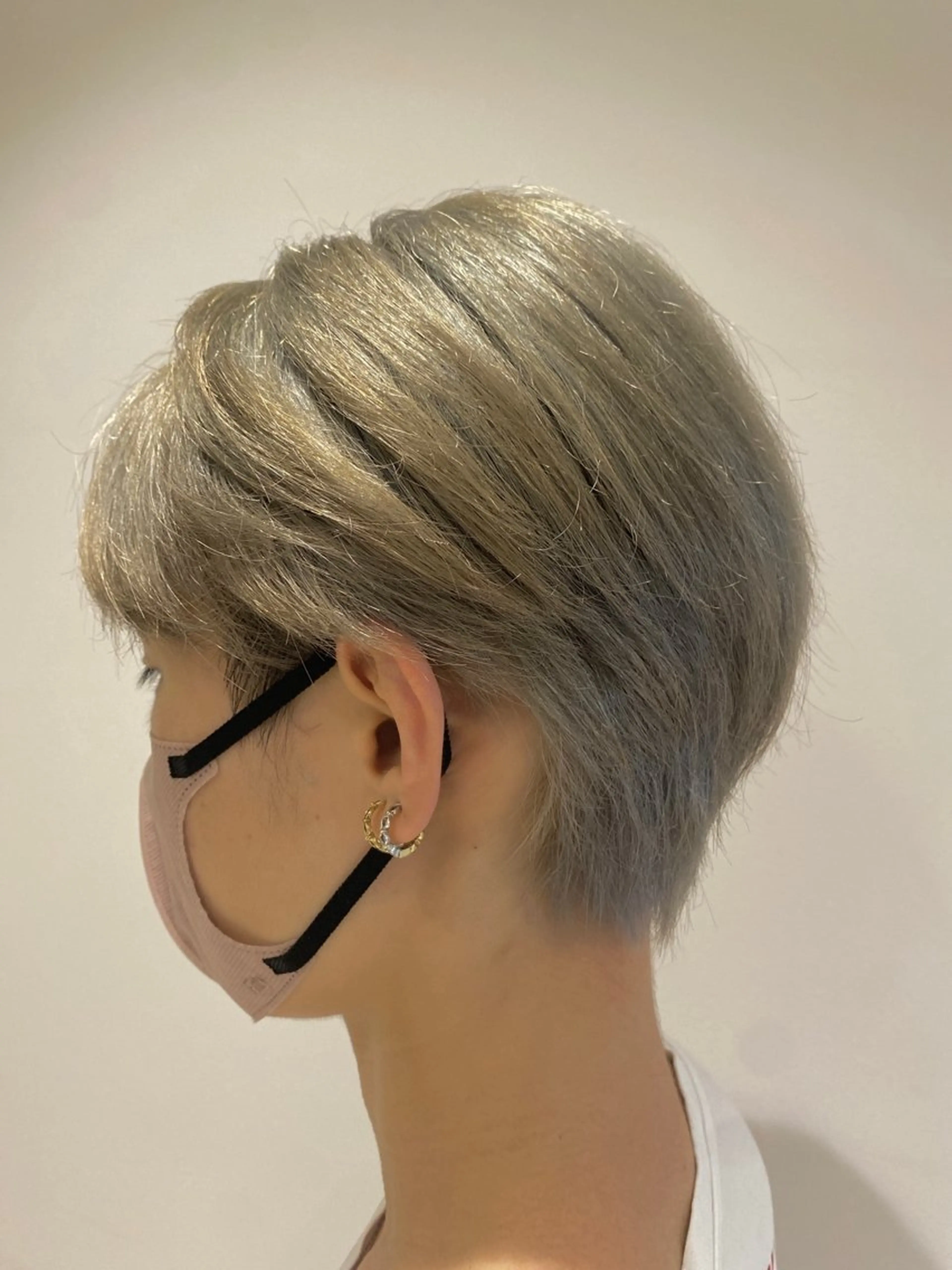 ショート カラー ブリーチ ヘアカラー トリートメント 🌹艶髪カラー🌹 津田晴加【西荻窪】のヘアスタイル