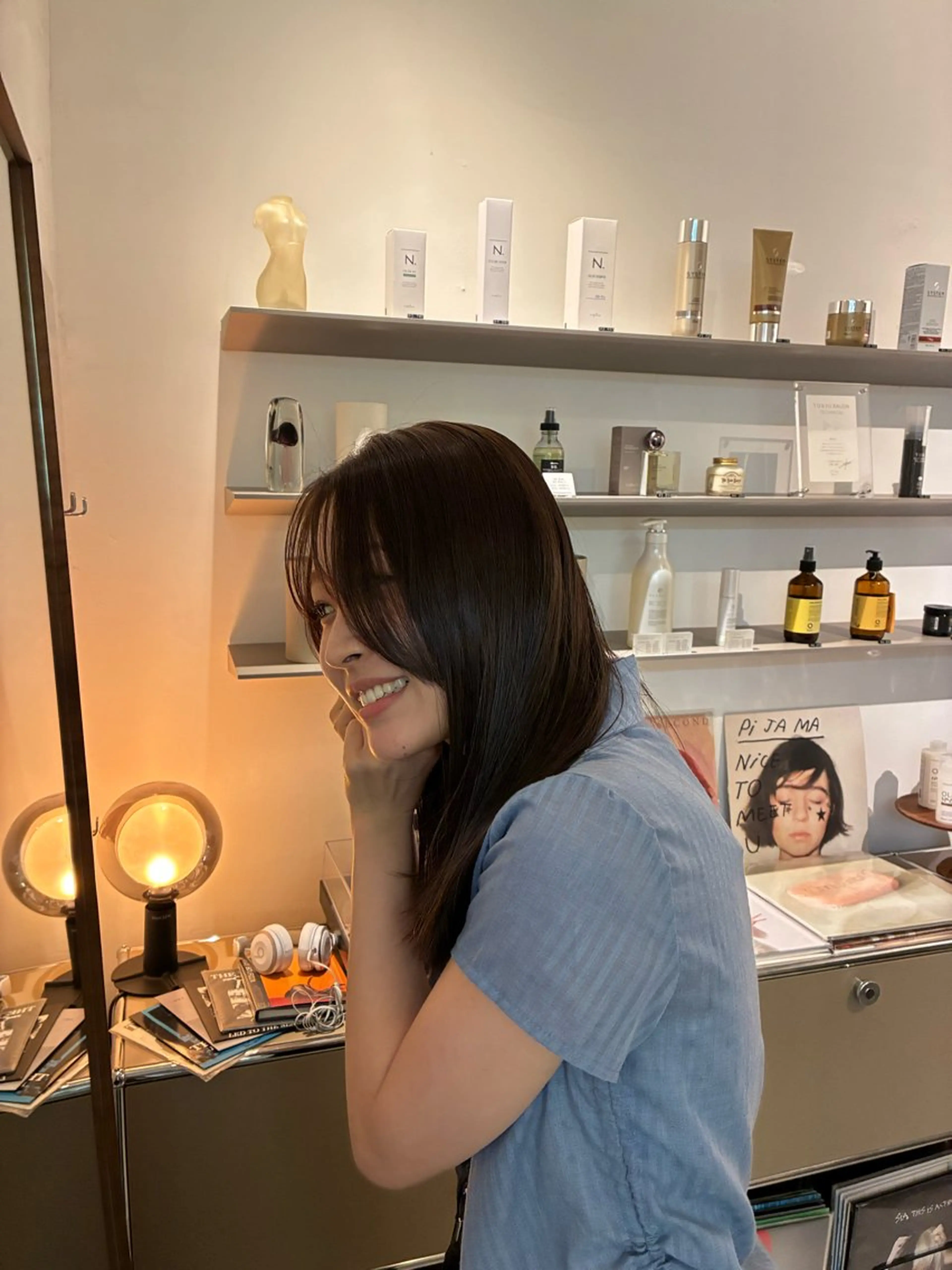 セミロング 縮毛矯正 nanami🎀/ ふんわりカラーのヘアスタイル