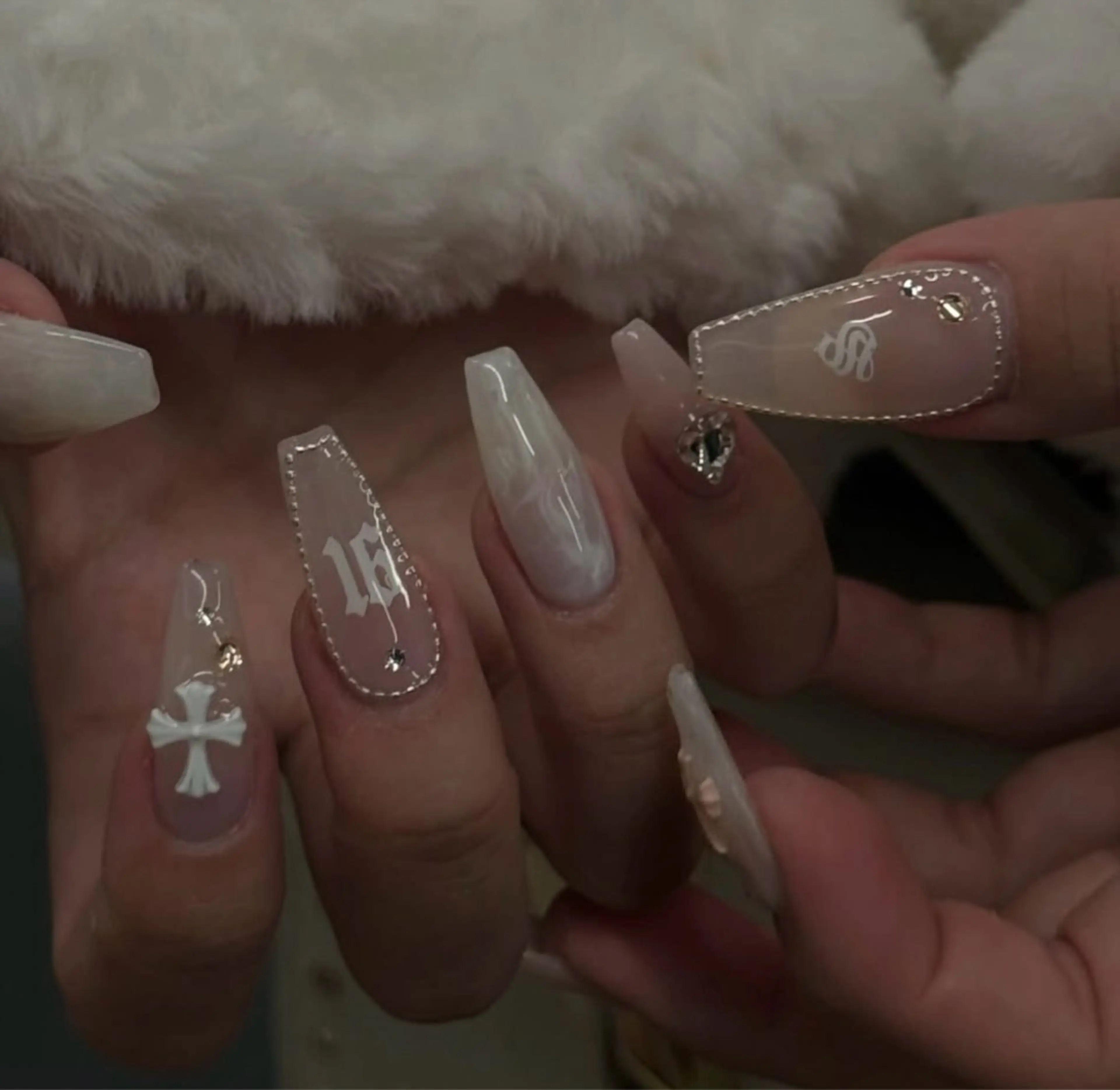 ネイル ハンドネイル BERA NAILSのネイルデザイン