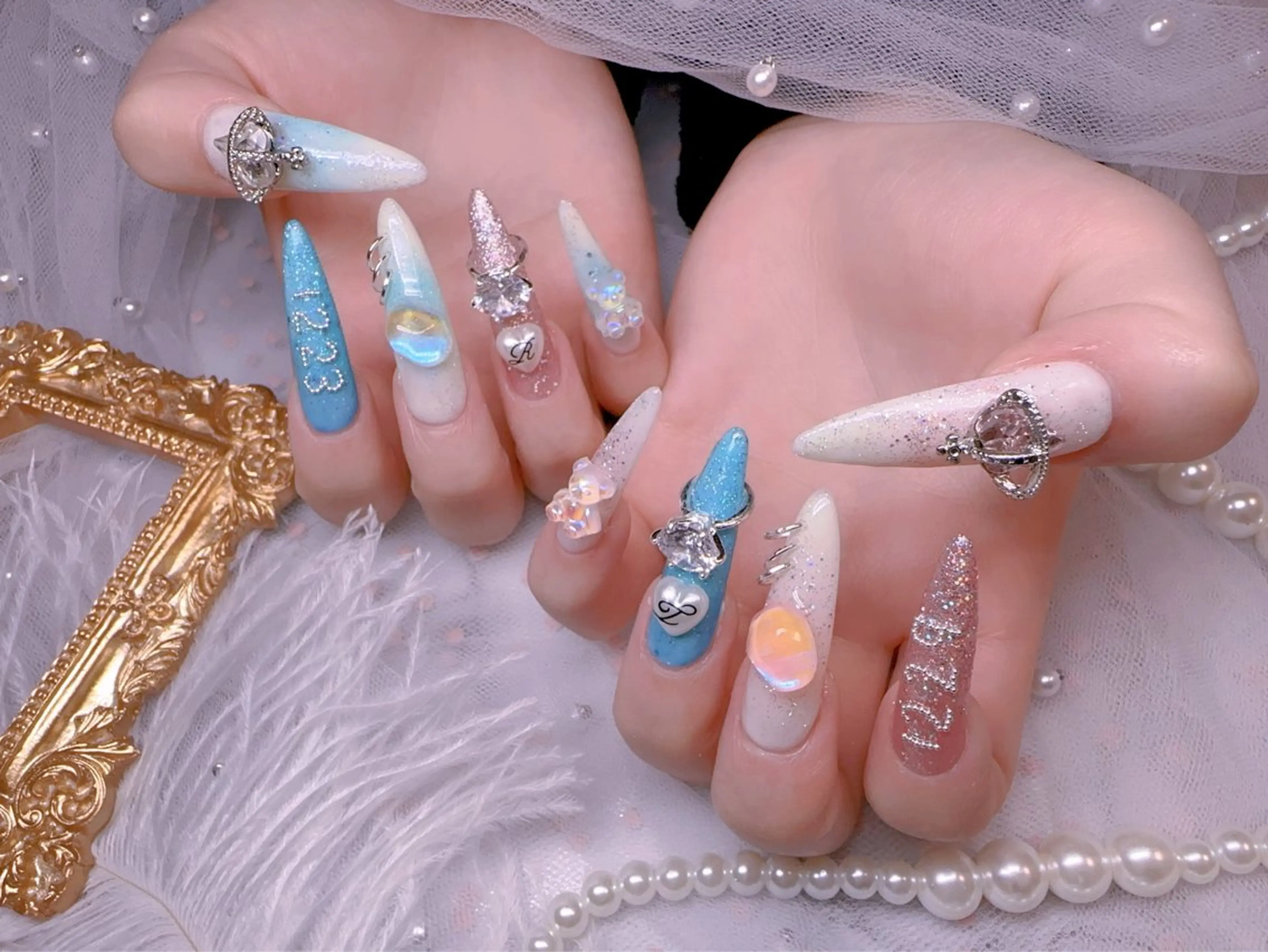 ネイル オーロラネイル フットネイル 韓国ネイル ラメ(グリッター) ラメグラデーション ハンドネイル Belle nail salon 新小岩のネイルデザイン