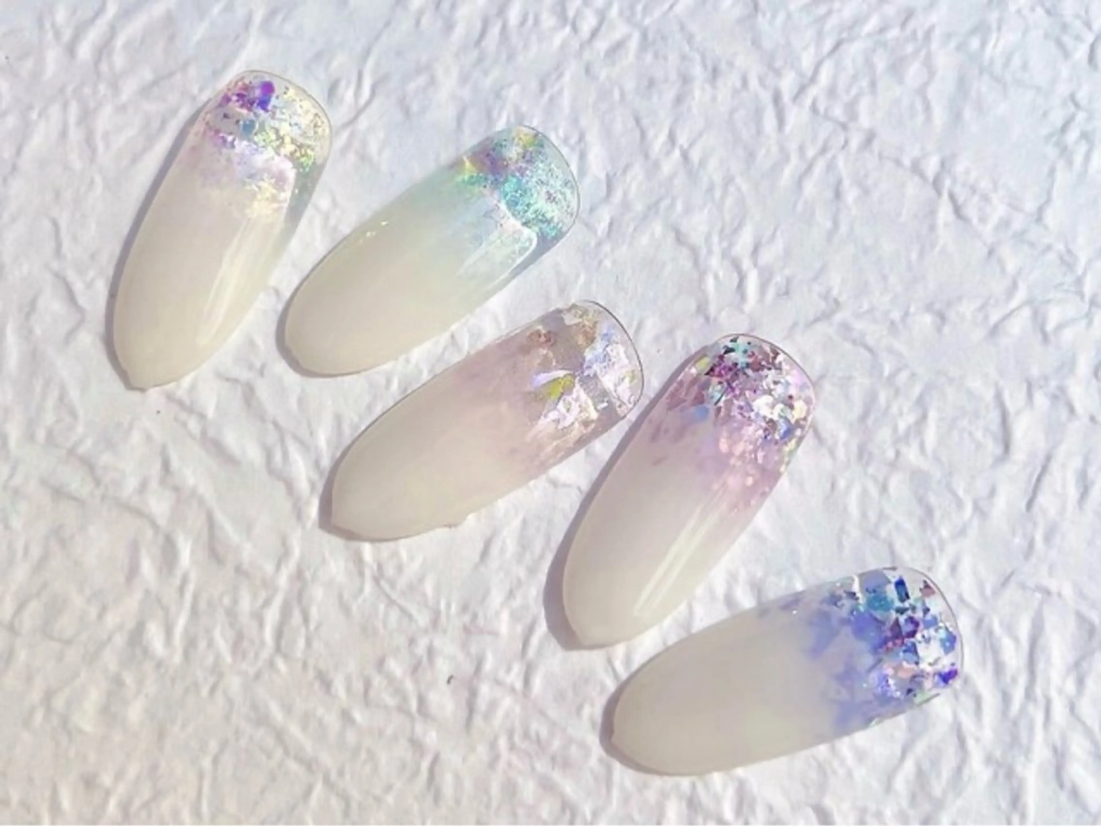 期間限定★キラキラホワイトグラテーション★ パラジェルに変更＋800円の写真