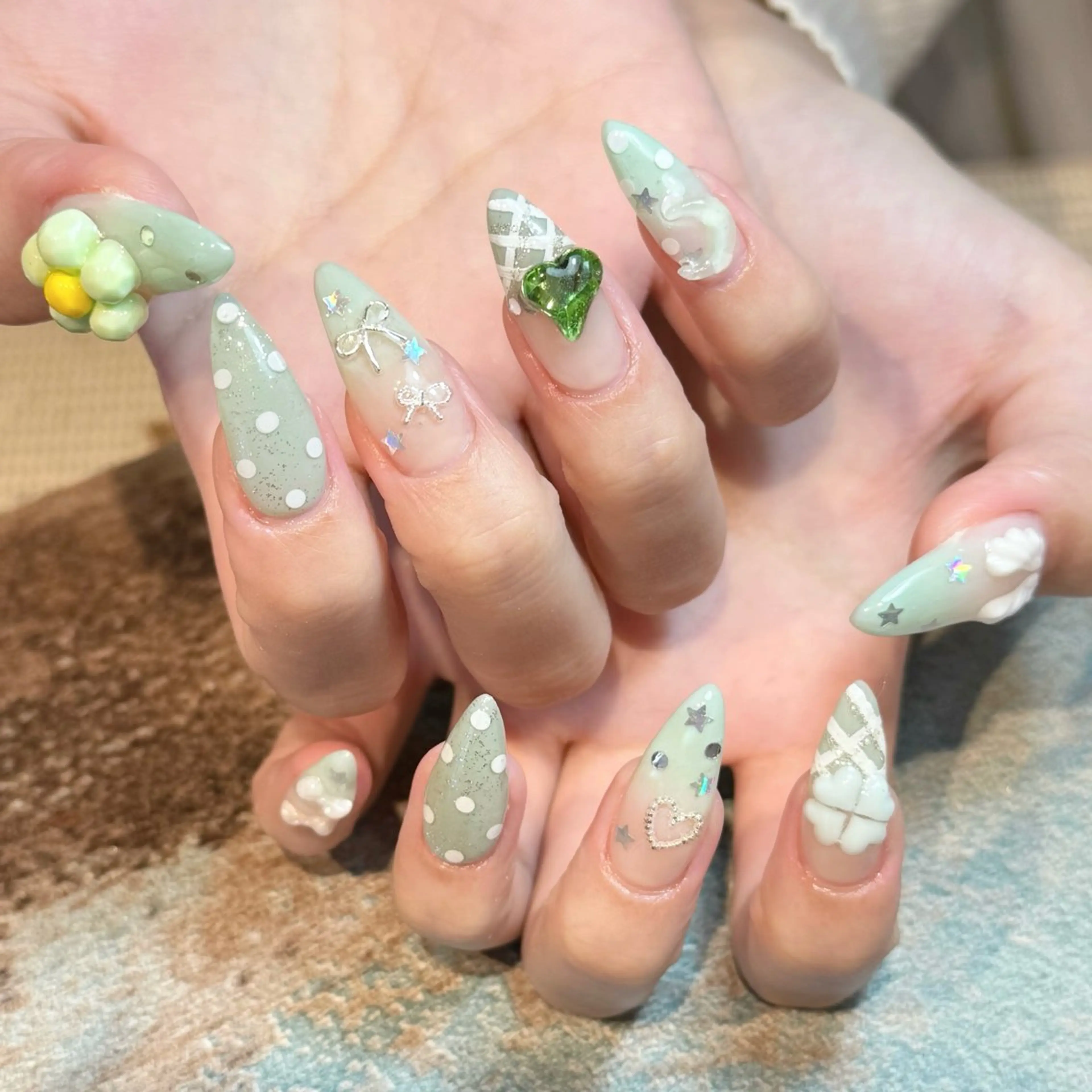 ネイル ハンドネイル brodia nails m_riのネイルデザイン