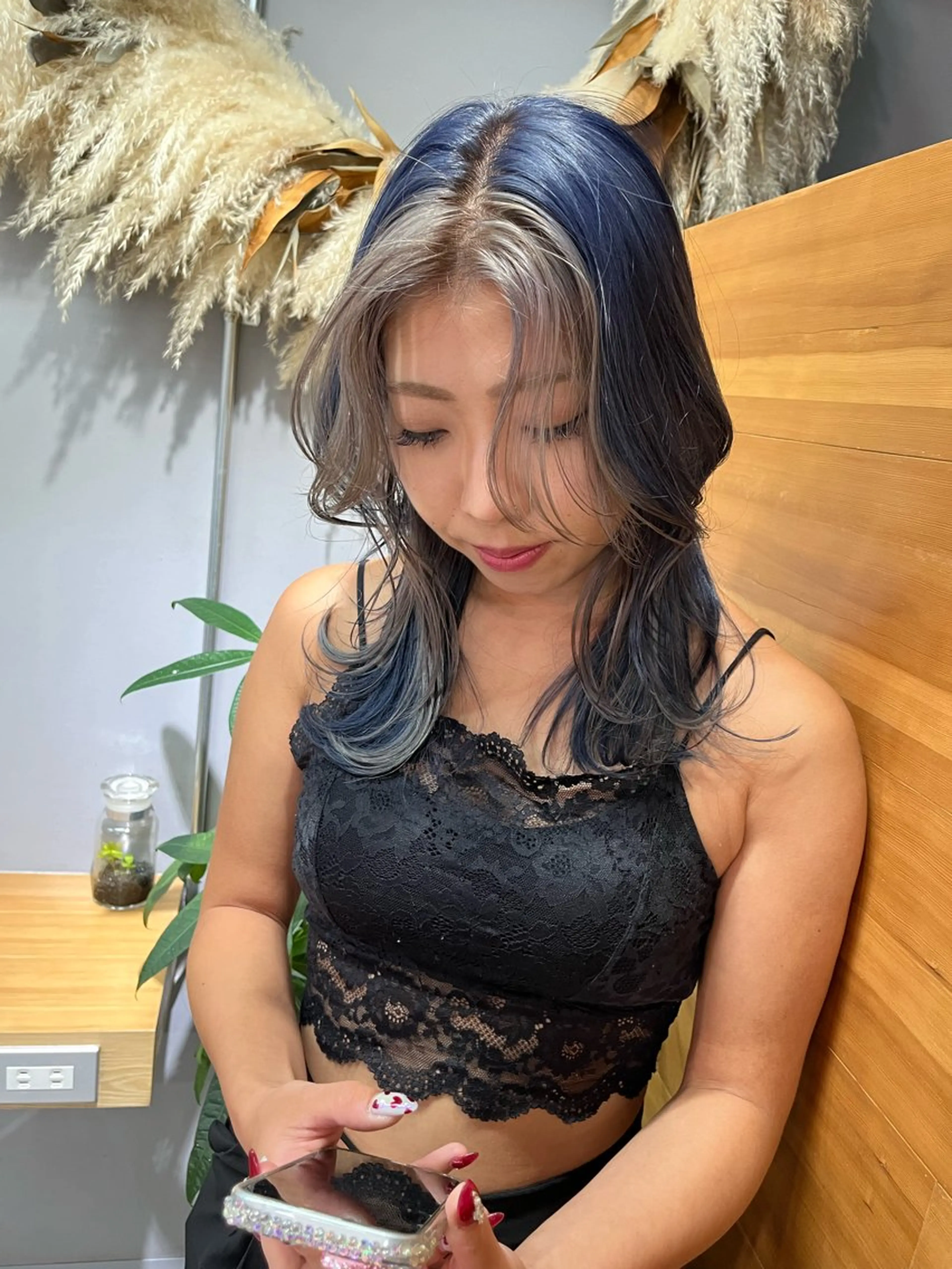 セミロング カラー ヘアカラー 310【サンイチマル】所属・透明感ハイトーン🦄 キラ🌈のヘアスタイル