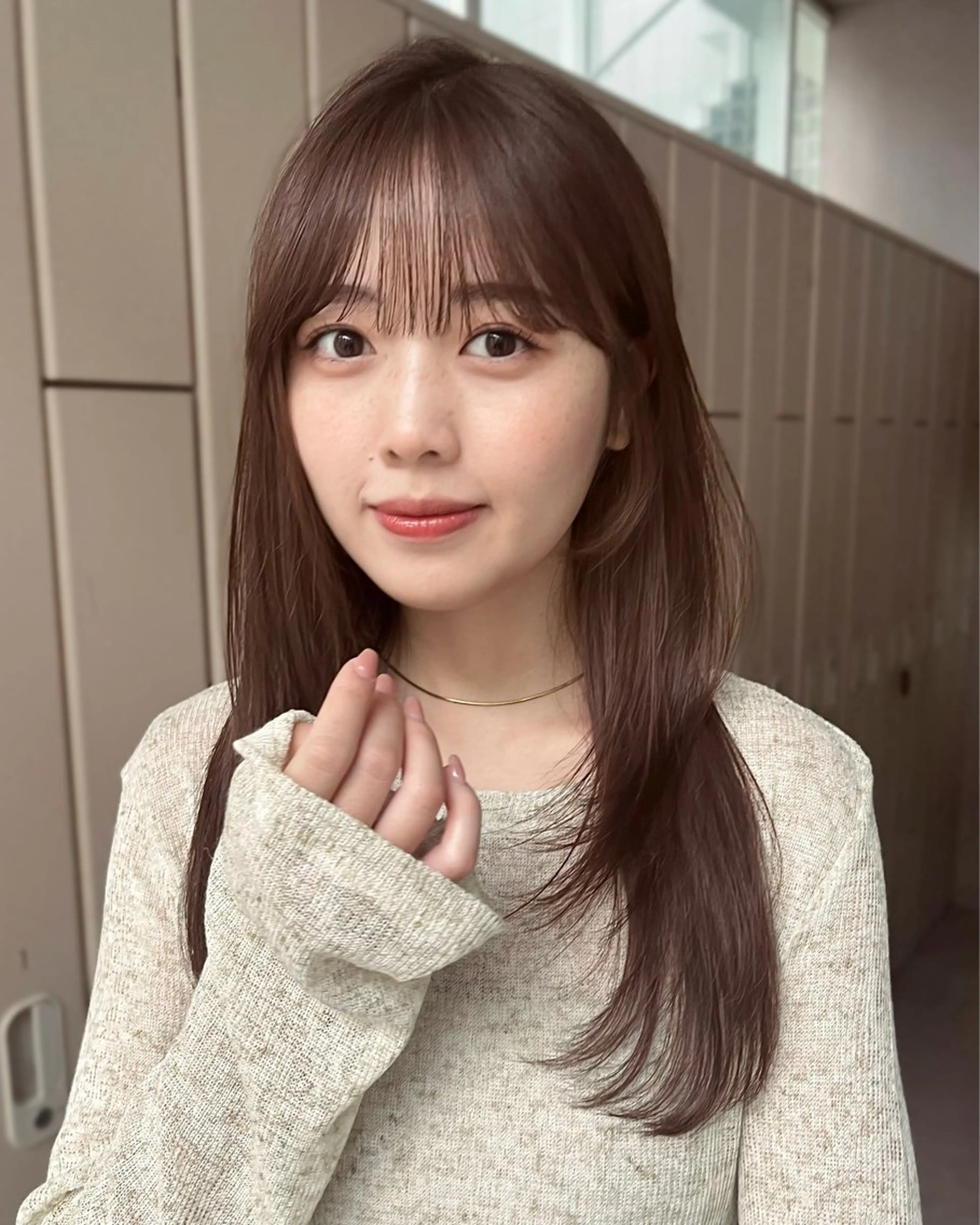 セミロング manami/ レイヤー/小顔カットのヘアスタイル