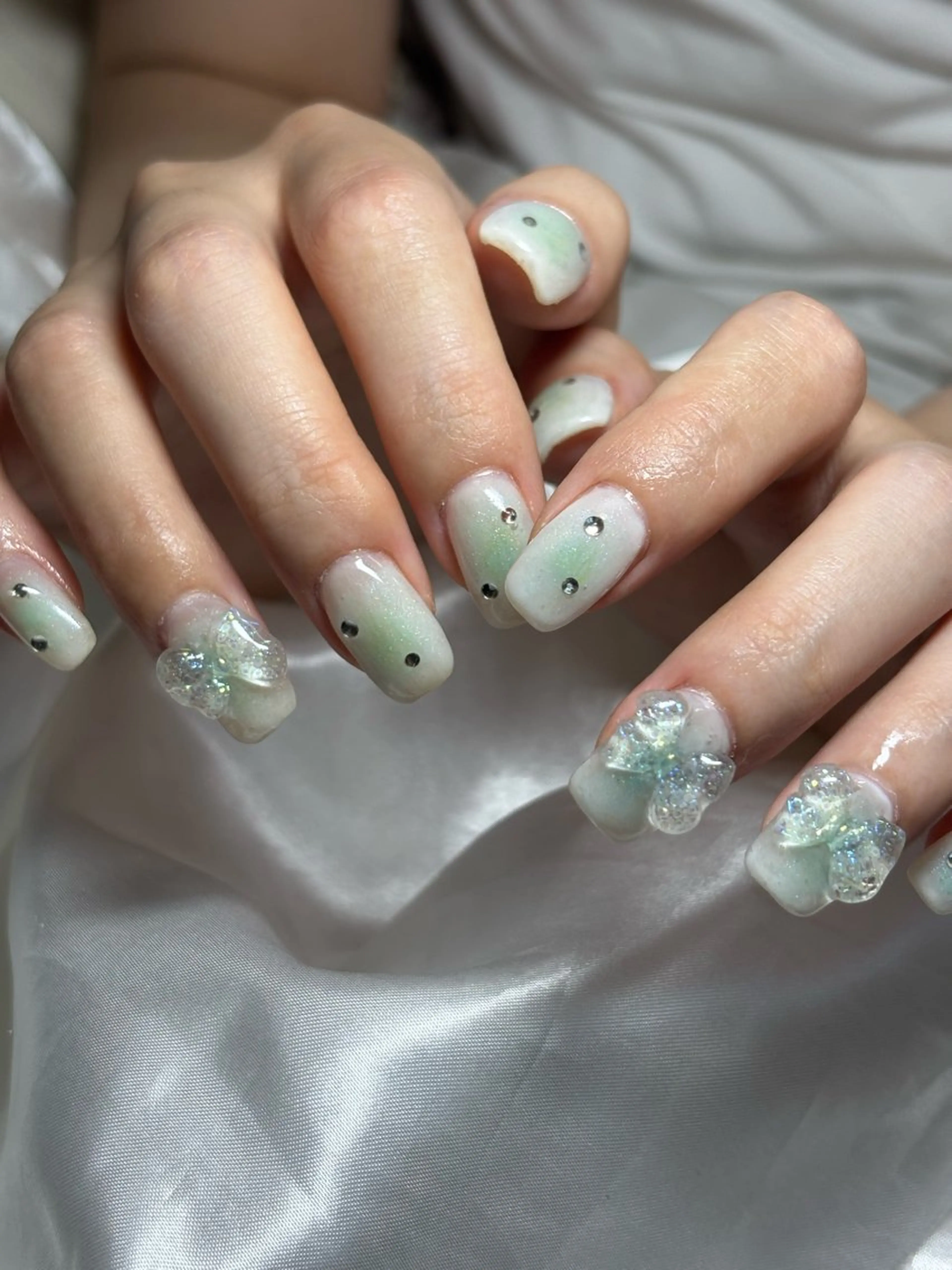 💅 【オフなし】💎大人贅沢ご褒美ネイル💎(ウォーターケア🫧＋保湿ケア✨️＋🎨こだわりアート)の写真