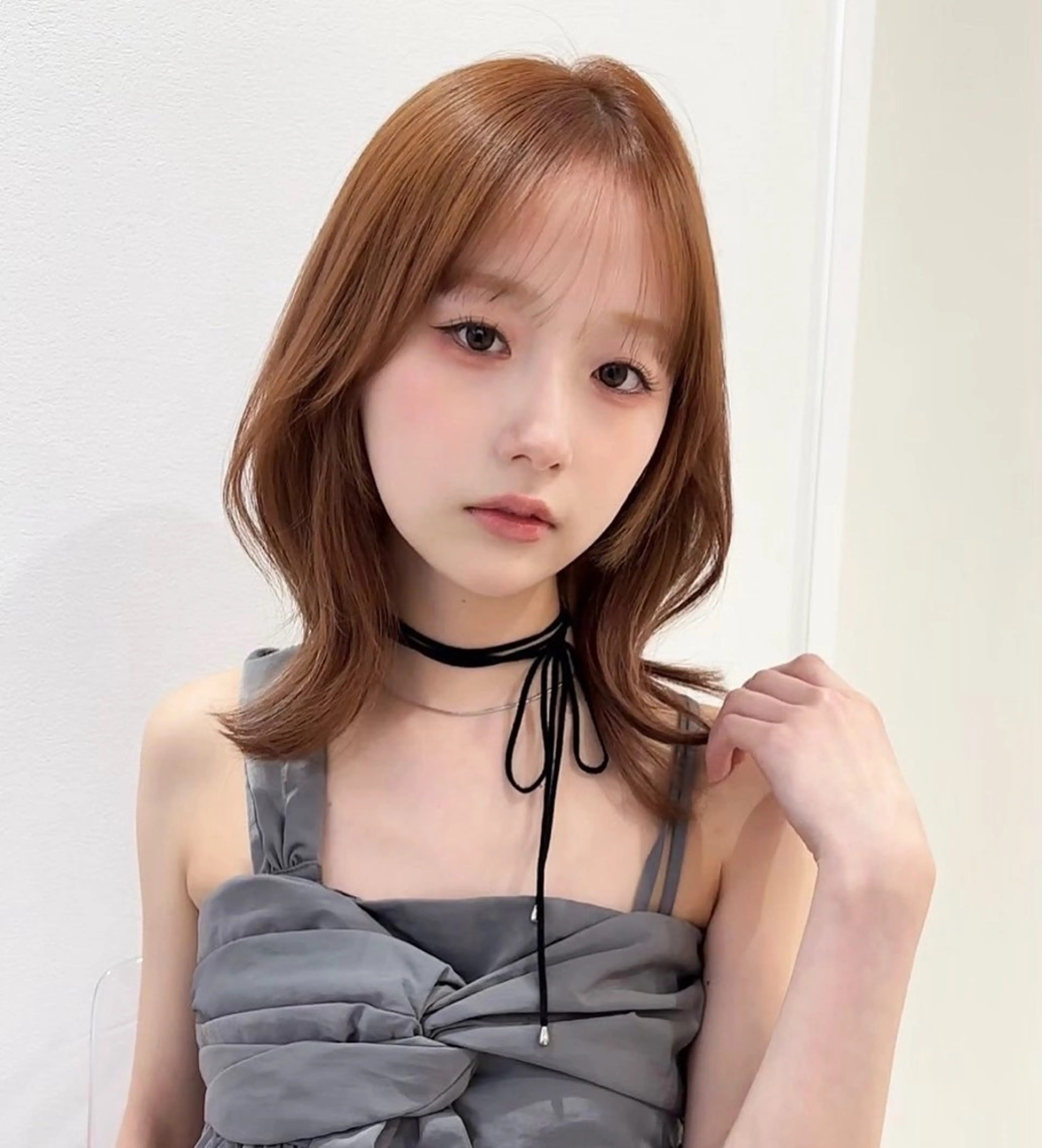 ミディアム karin ボブハイトーンのヘアスタイル