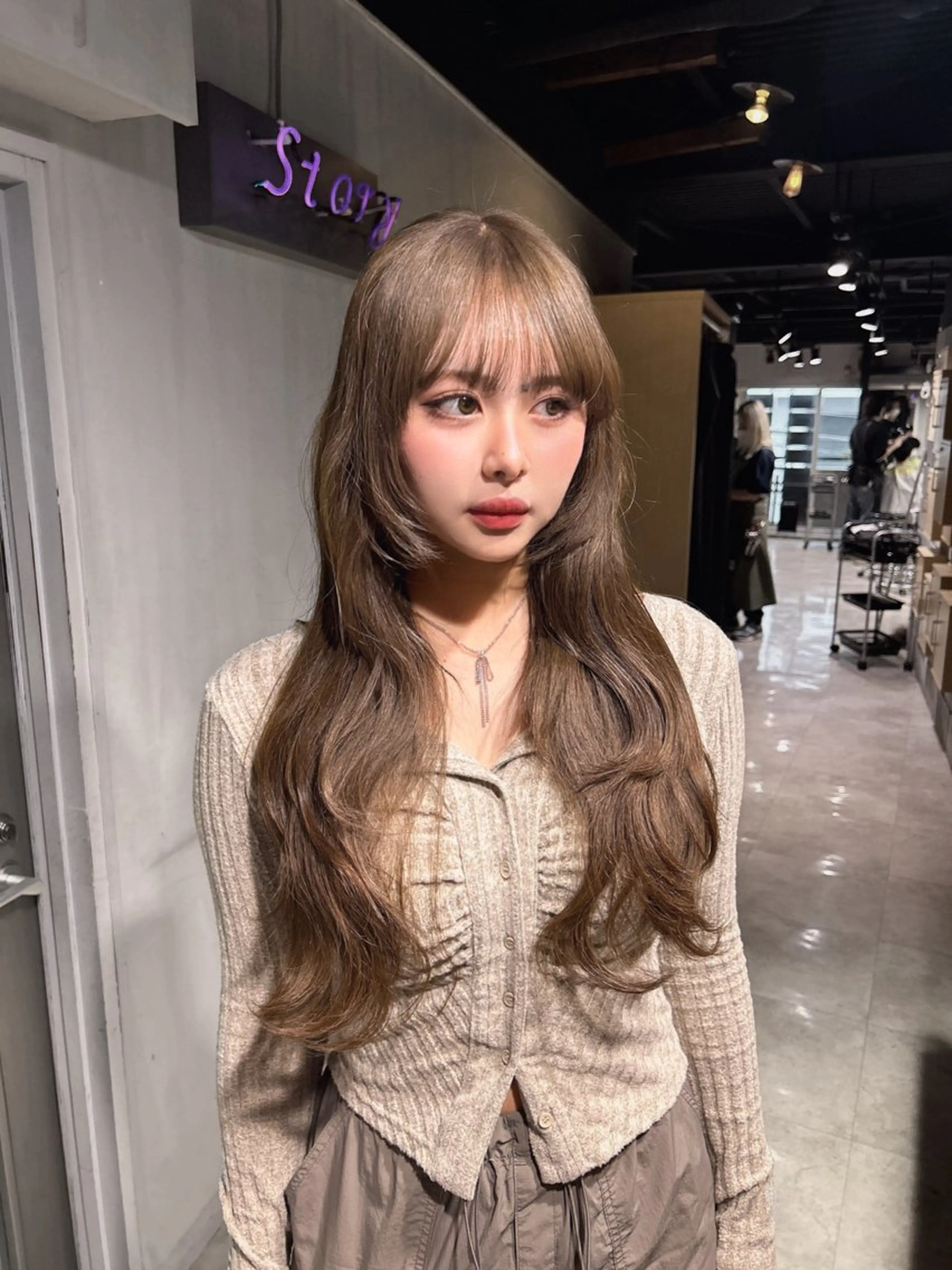 ロング 韓国風カラー 姫カット 韓国風ヘア レイヤーカット ワンホンレイヤー MEI🎀垢抜けカラ ー🎀韓国styleのヘアスタイル