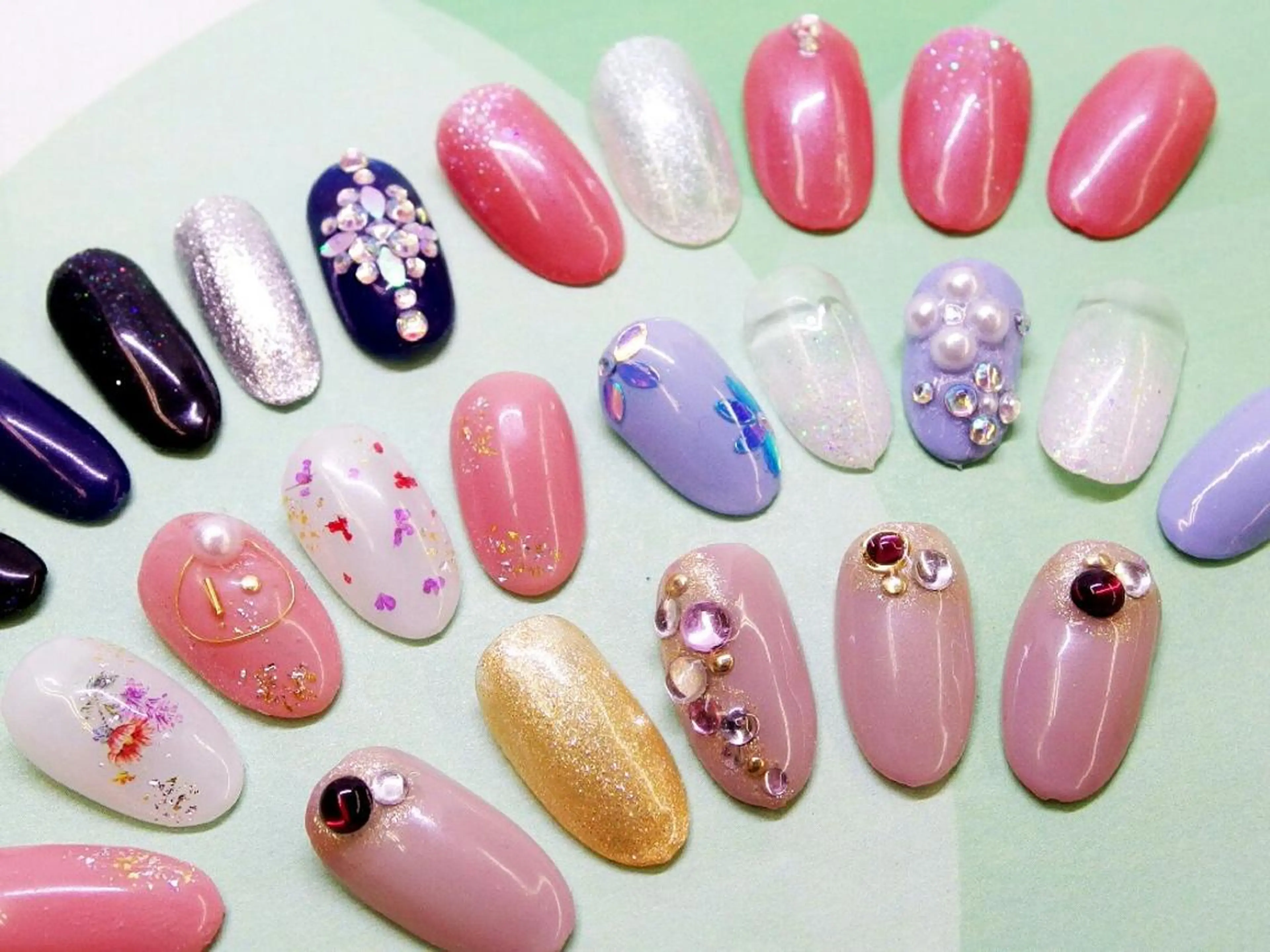 ネイル 春ネイル ティーエヌ 金山駅東口店のネイルデザイン