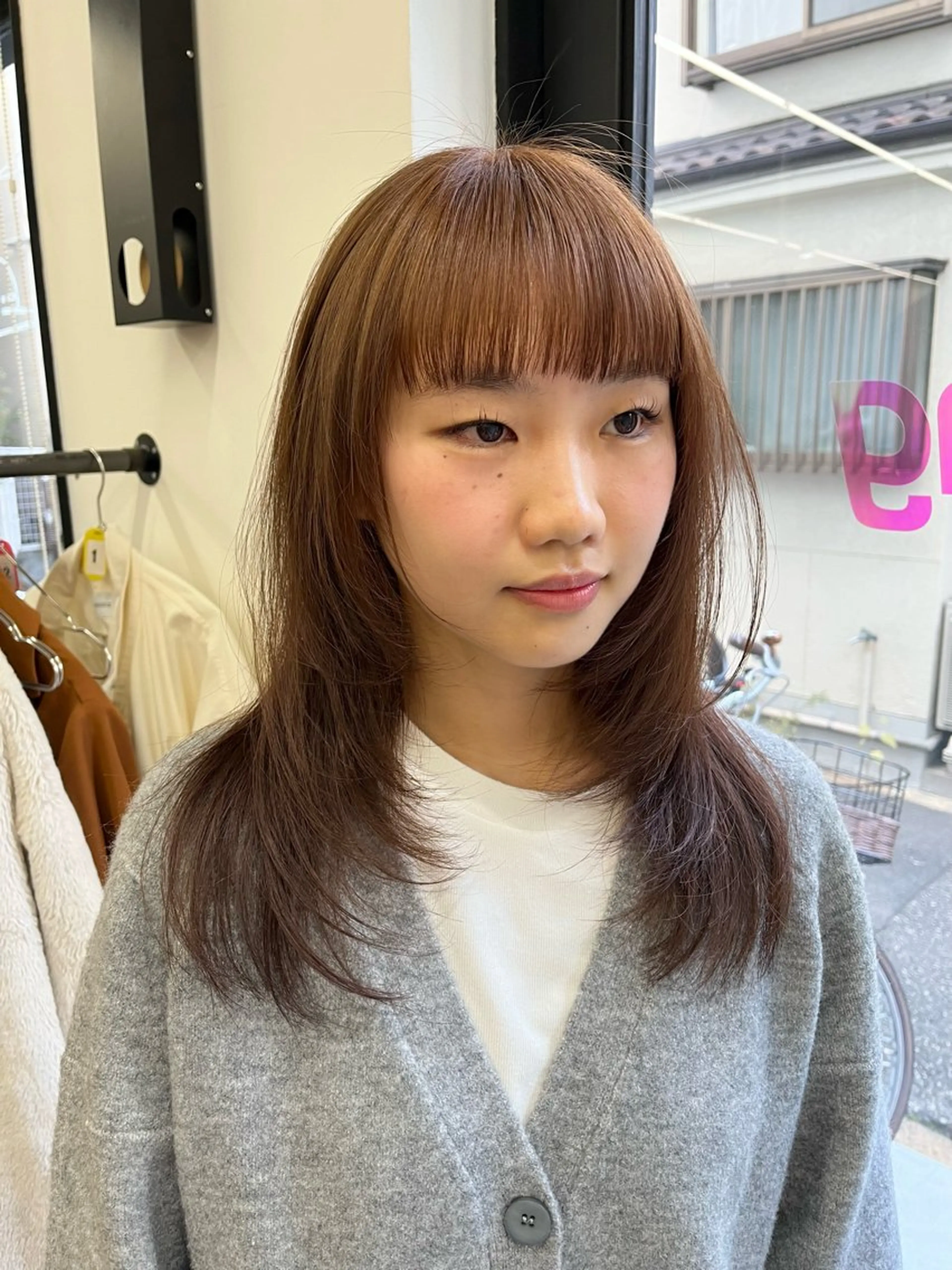 ロング カラー ベージュカラー ブリーチ ダブルカラー ブリーチなしカラー 顔まわりレイヤー カット ヘアカラー miyu /レイヤー/ブリーチのヘアスタイル