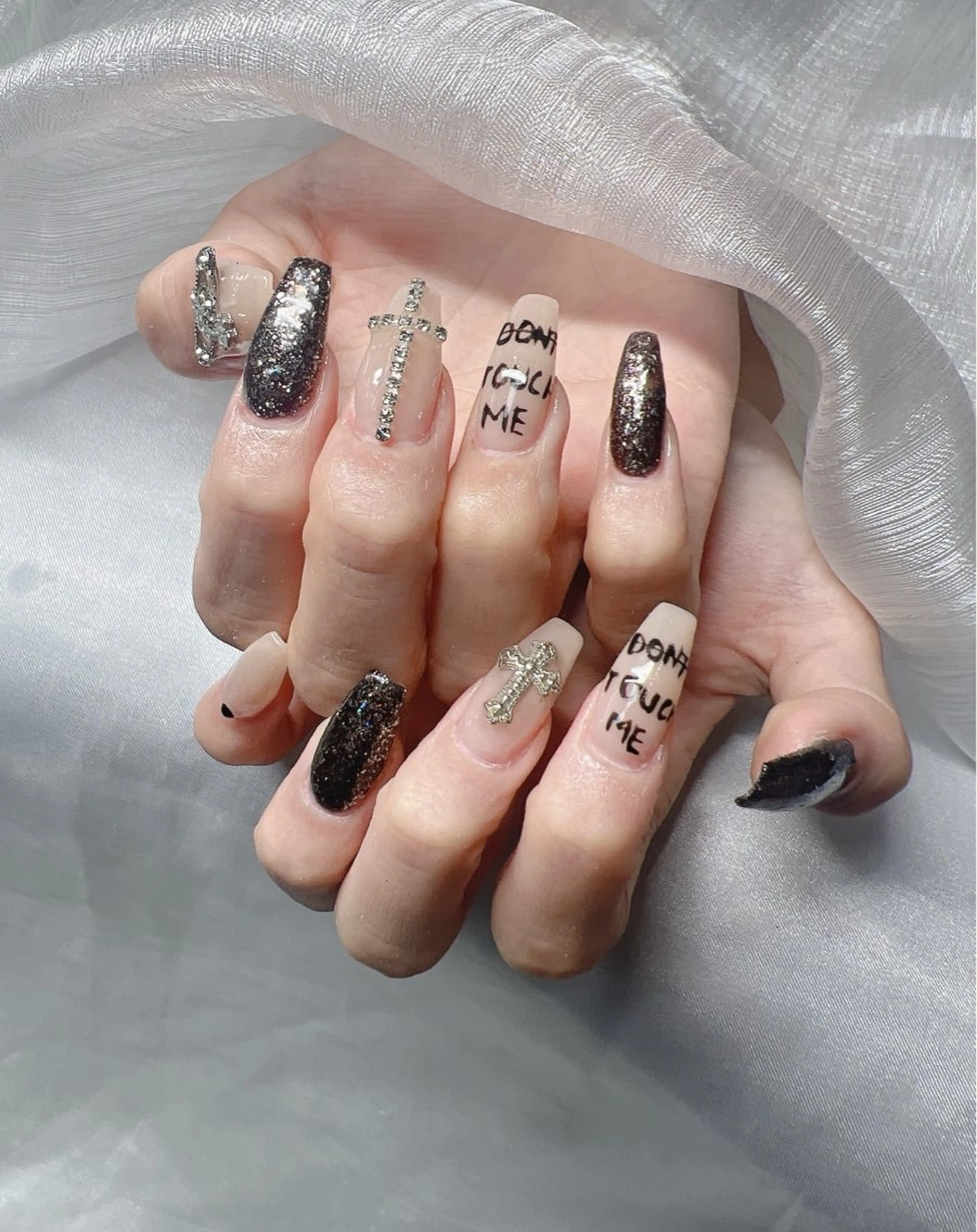 ネイル ハンドネイル Lee Nailsのネイルデザイン