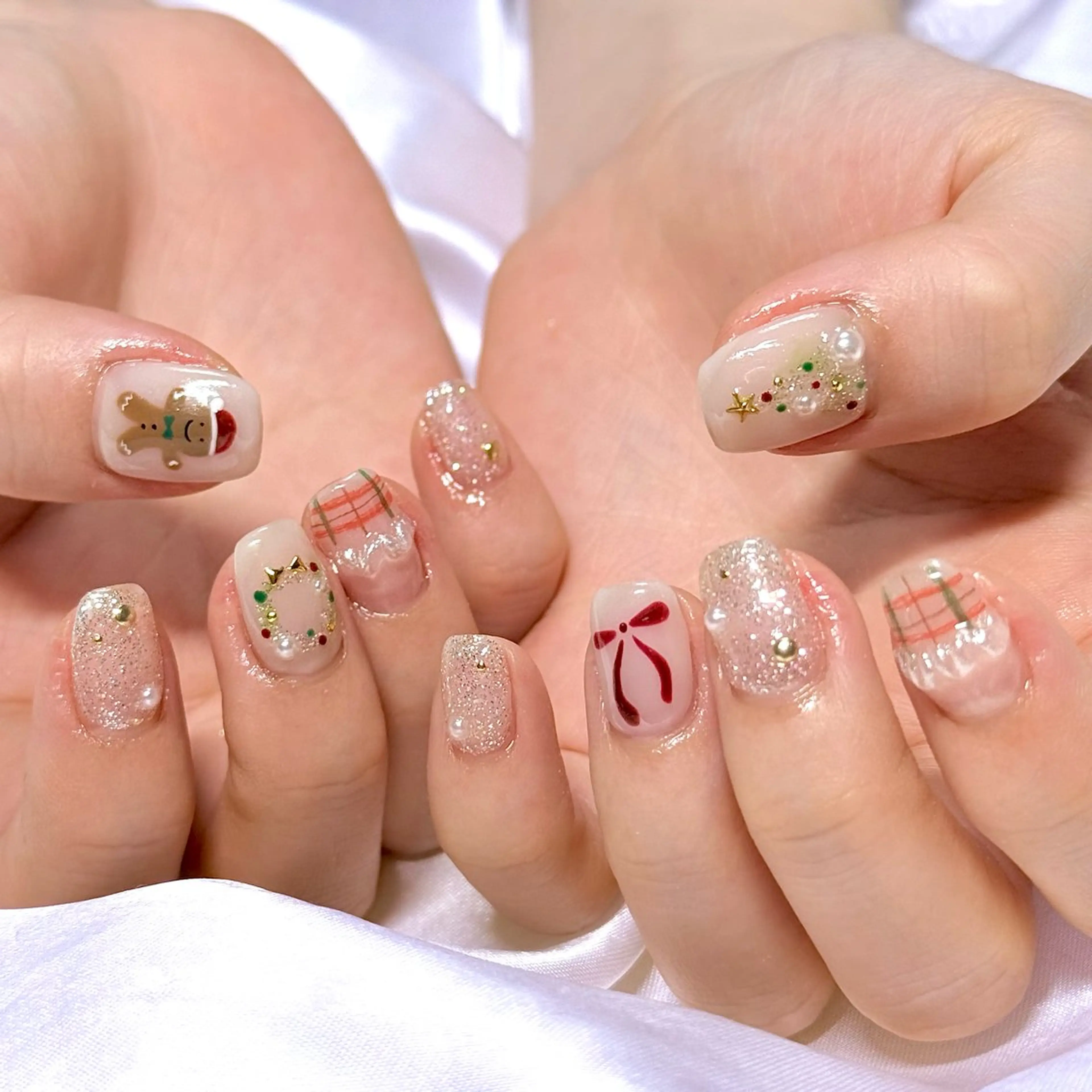 ネイル クリアネイル フレンチネイル キラキラネイル レース ラメ(グリッター) ハンドネイル OKIKA所属・【OKIKA】 らん🦖🌈🧡のマツエク・マツパデザイン