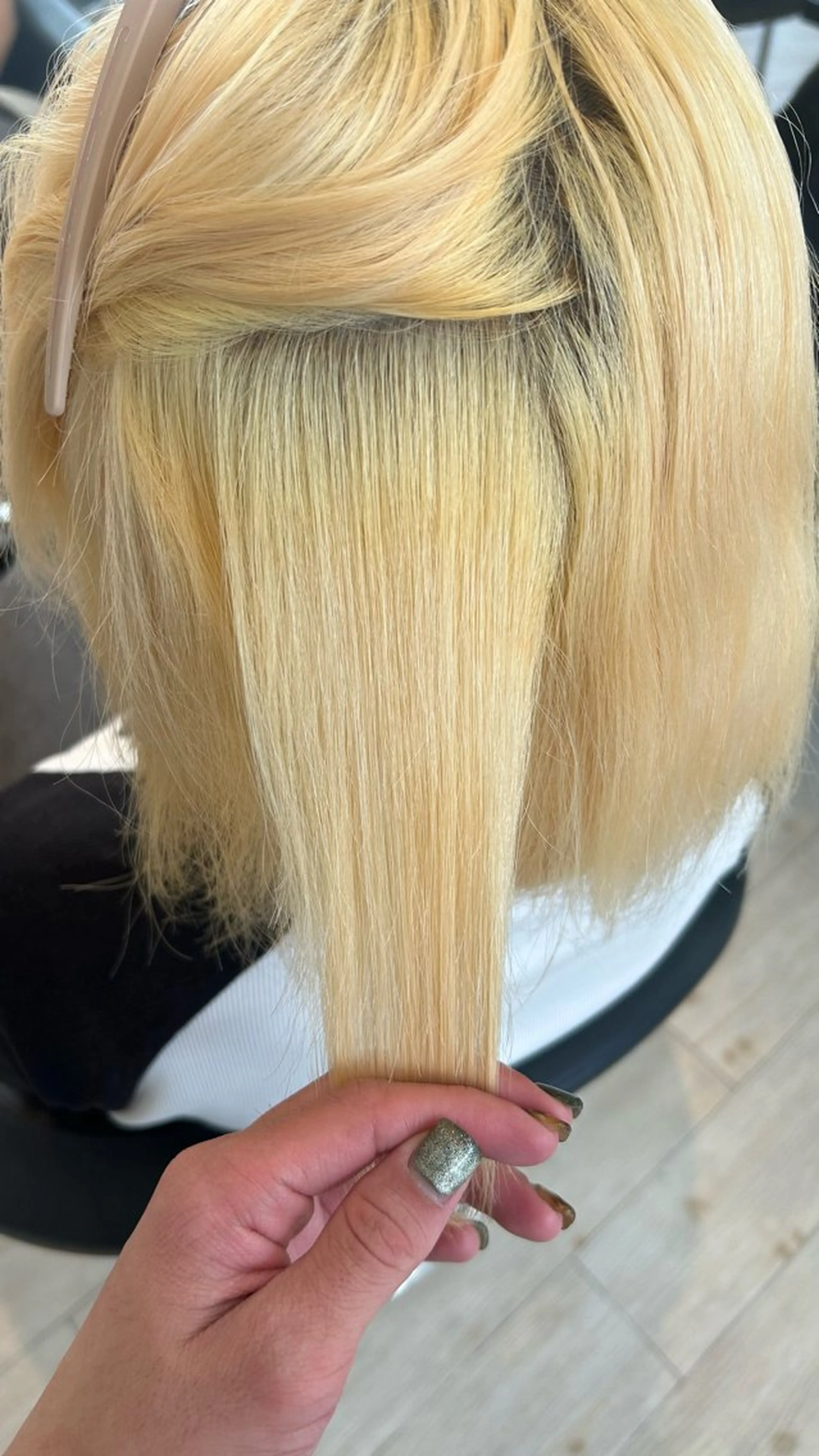 ミディアム カラー ブリーチ 有働由良／ハイトーン ／韓国メンズヘアのヘアスタイル