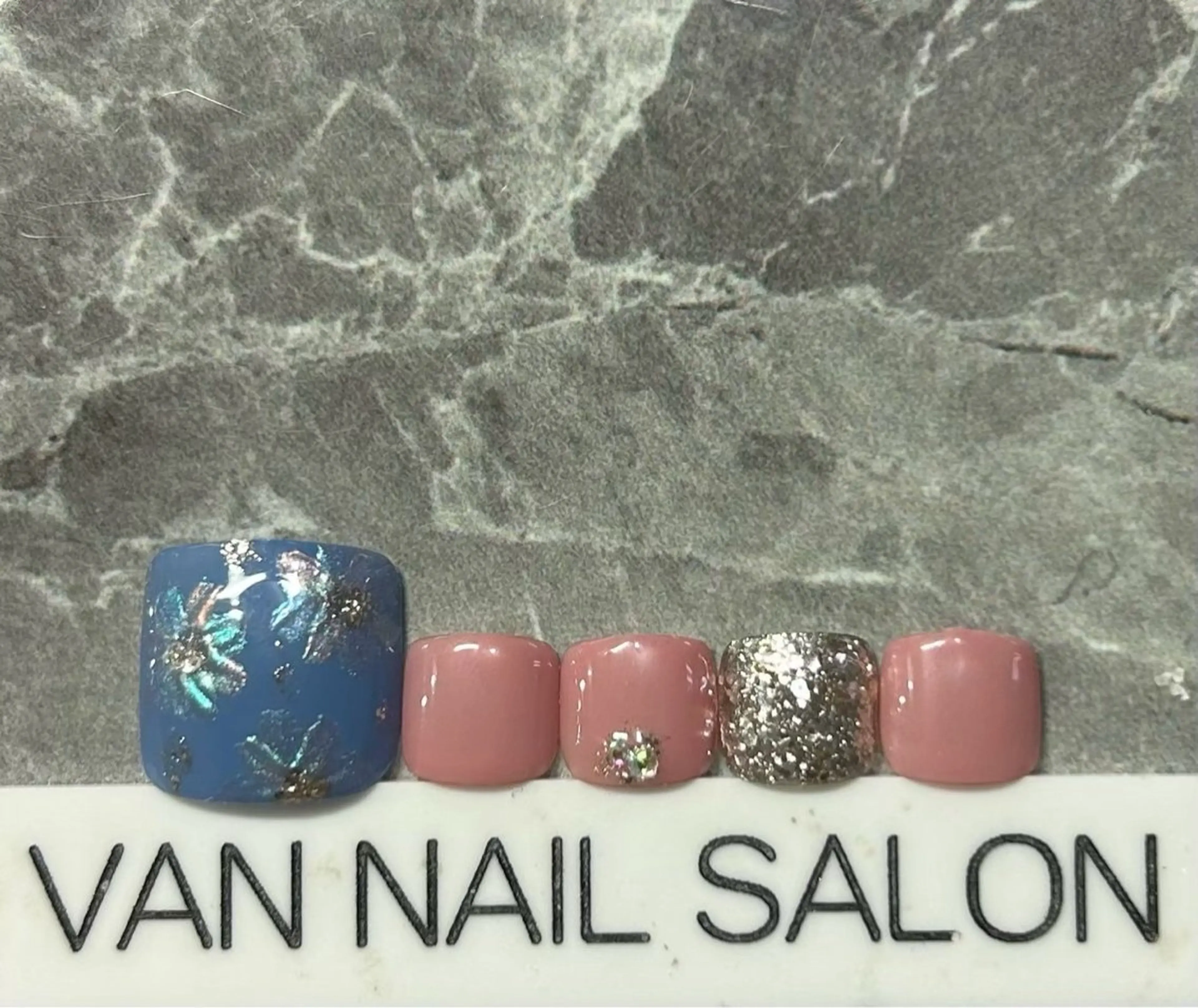 ネイル フットネイル Van Nail Salonのネイルデザイン