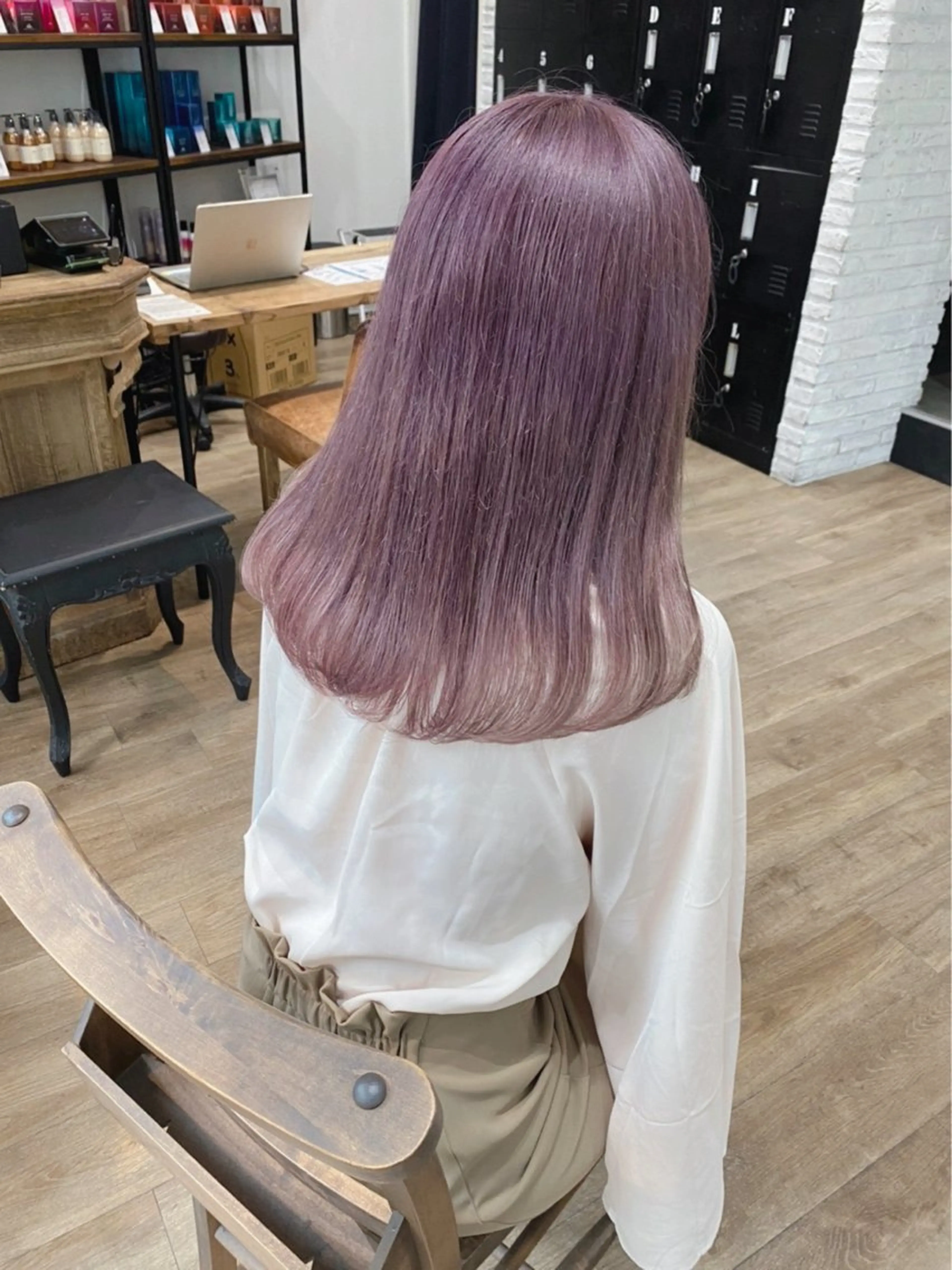 ロング カラー ブリーチ eto所属・akira𝜗𝜚 ꙳.*透明感カラーのヘアスタイル