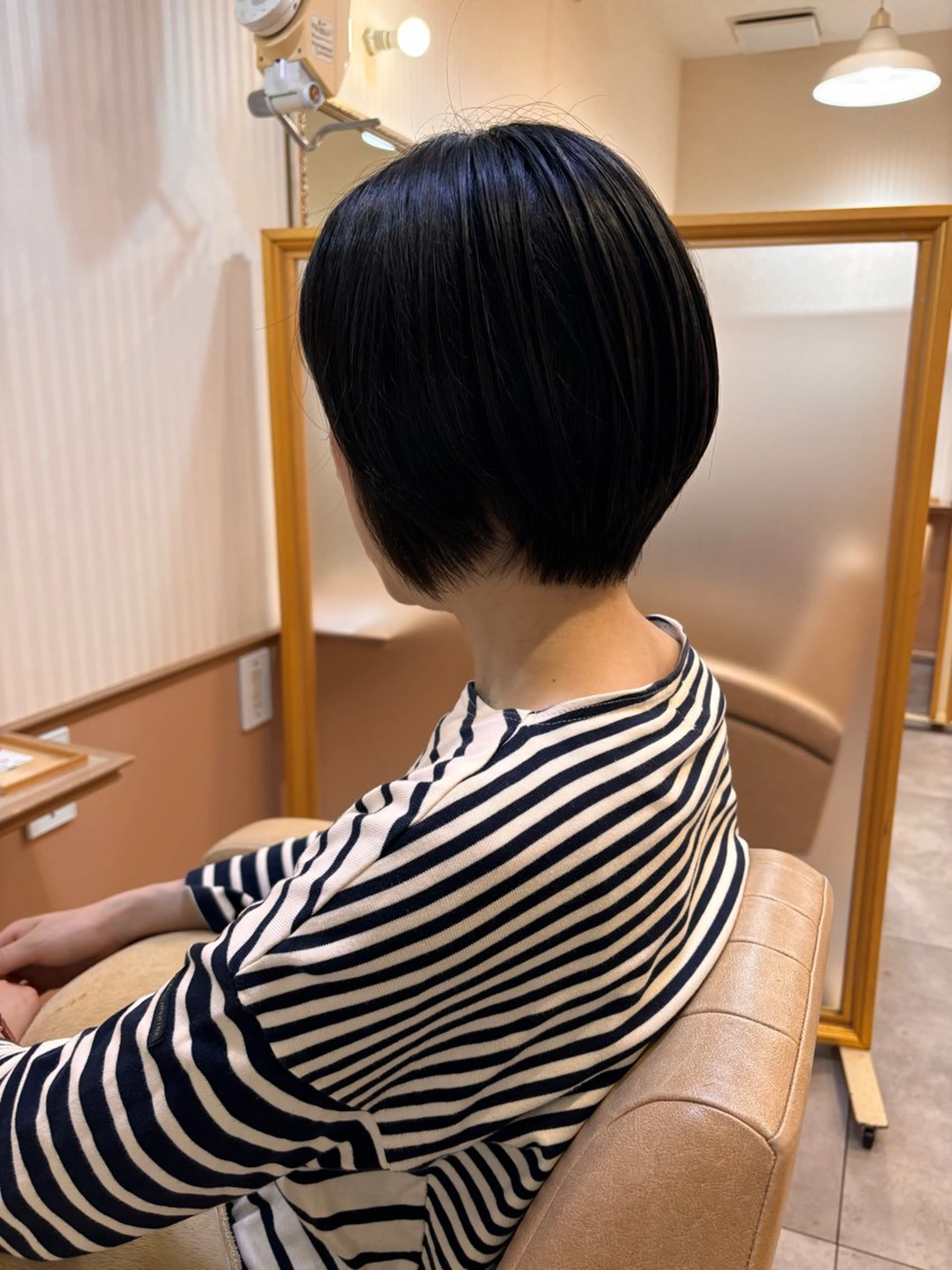 ショート シンセティックヘアデザイン所属・吉井 愛のヘアスタイル