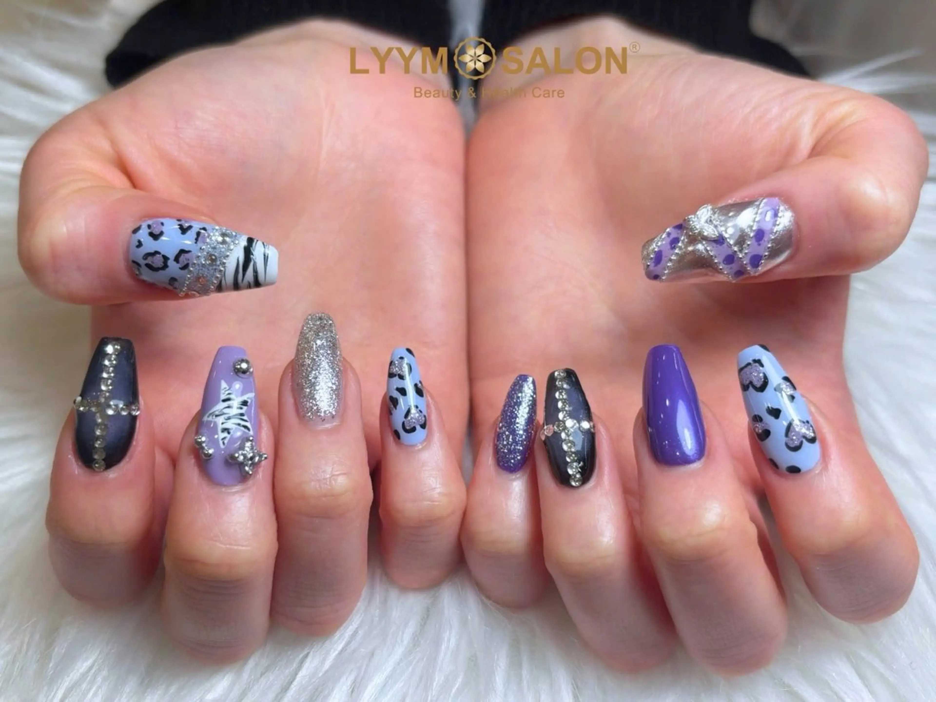 ネイル 韓国ネイル パープル ハンドネイル LYYM Salonのネイルデザイン