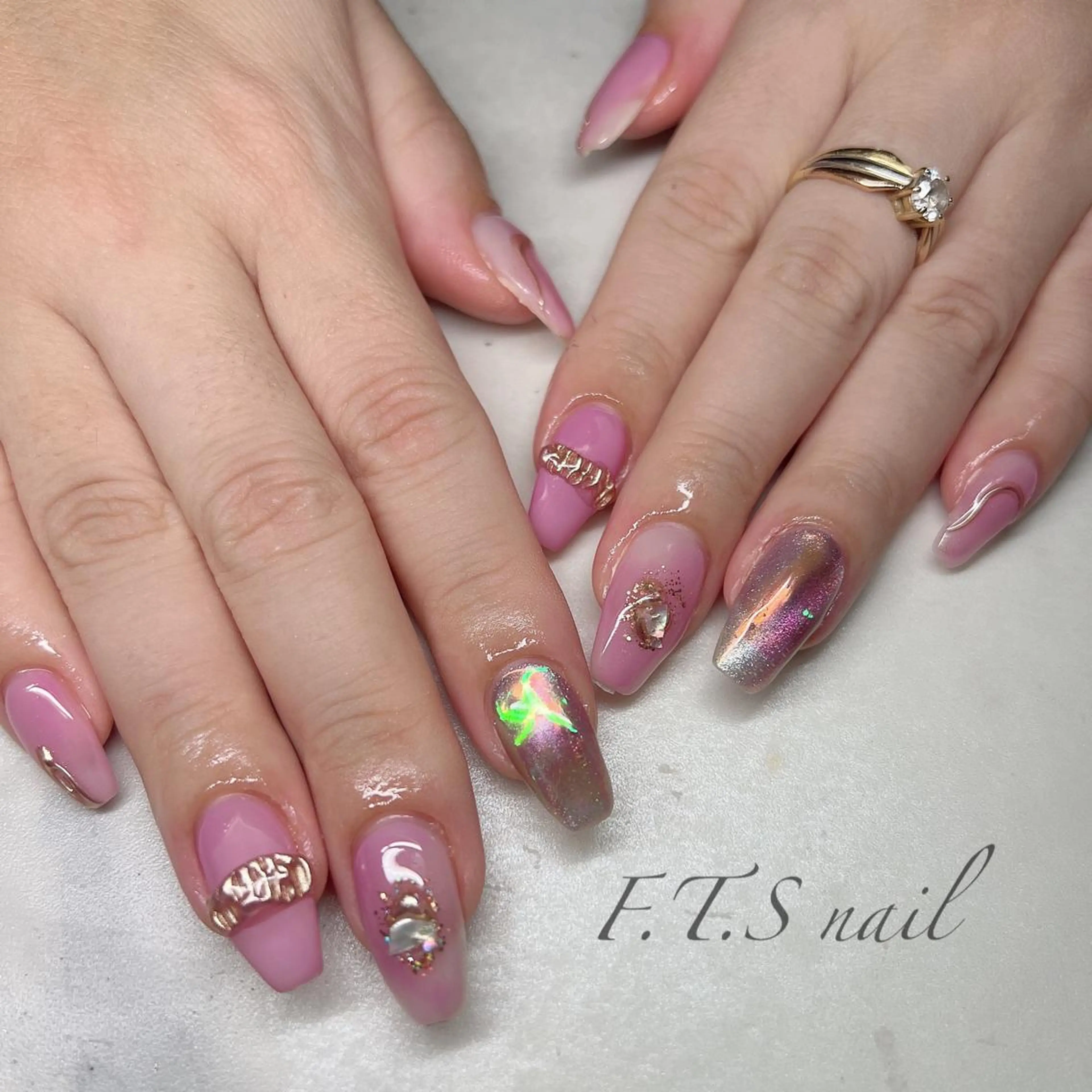 ネイル ハンドネイル F.T.S nailのネイルデザイン