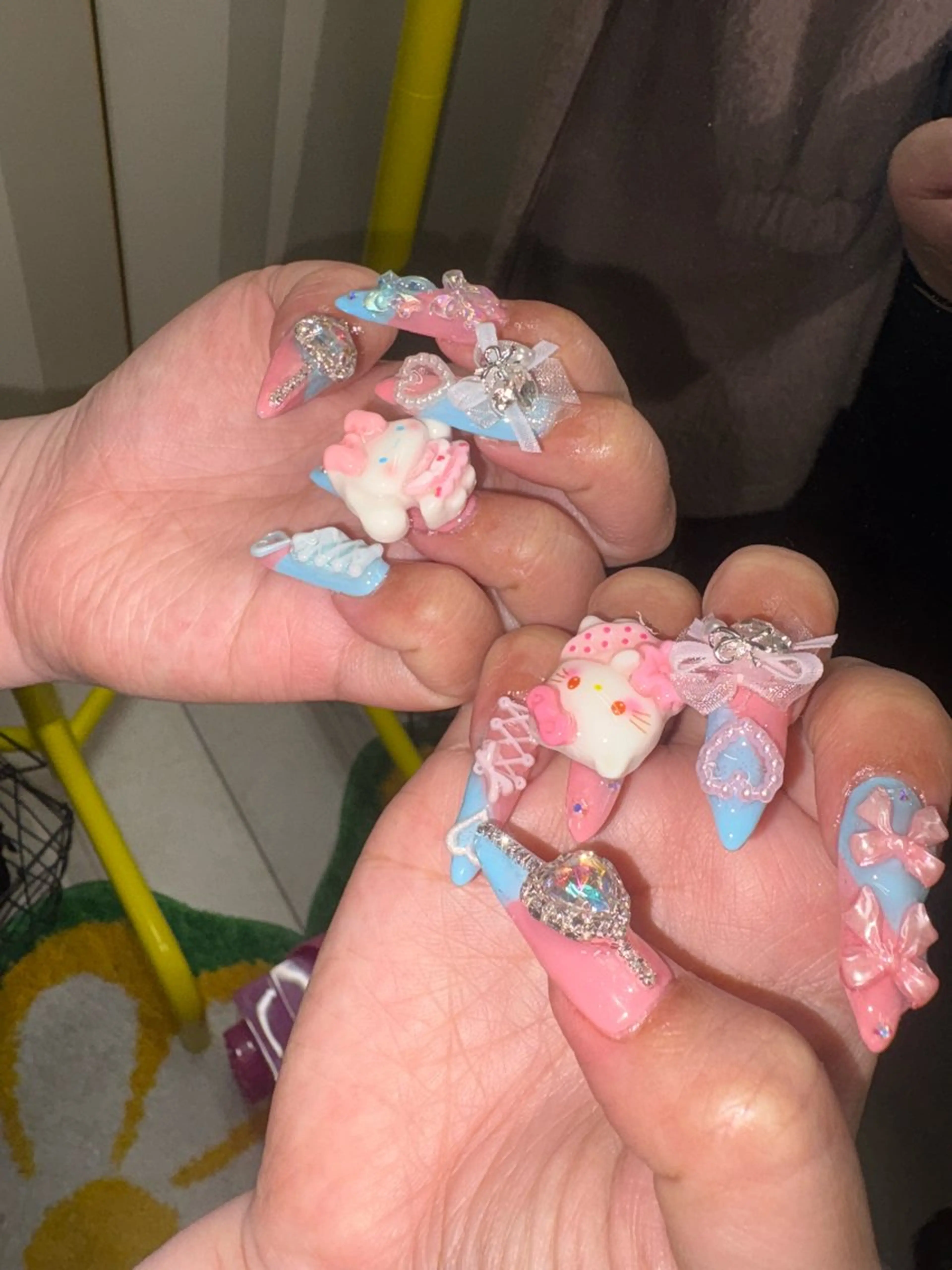 ネイル ロングネイル 持ち込み ハンドネイル 33nail✴️栄 スミレ❇️Gel-xのネイルデザイン