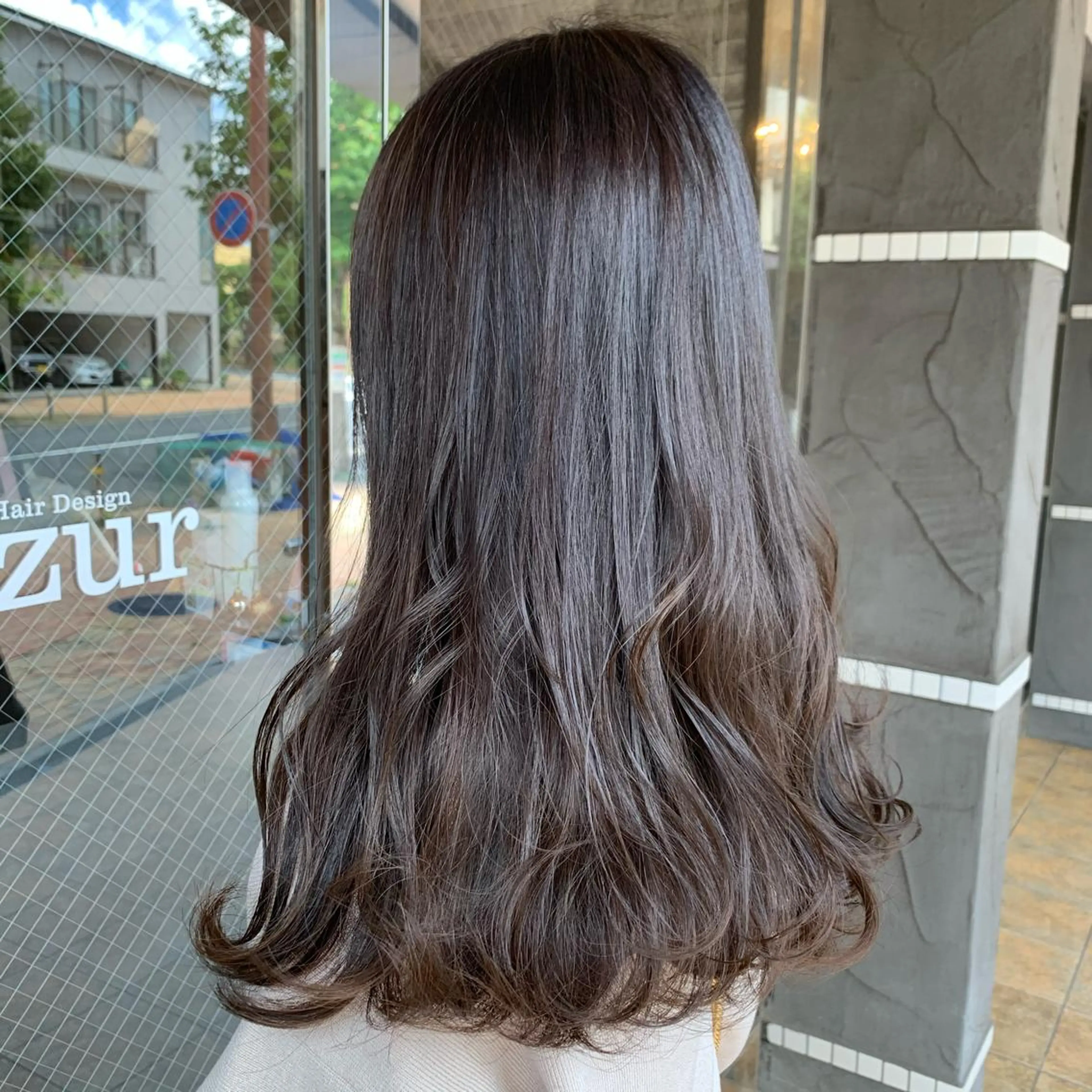 ロング カラー HairDesign Azurのヘアスタイル