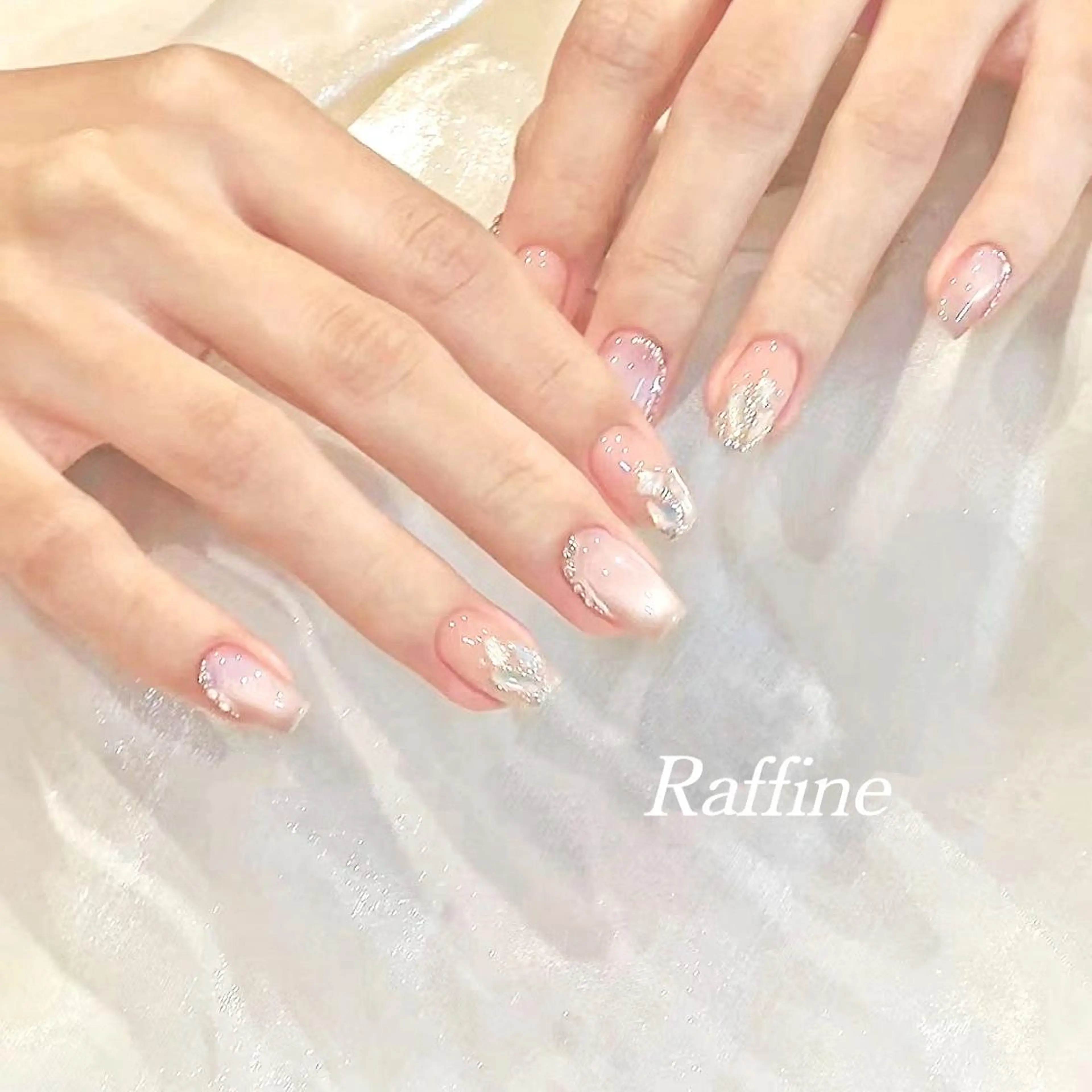 ネイル RAFFINE 月🦋🩵のネイルデザイン