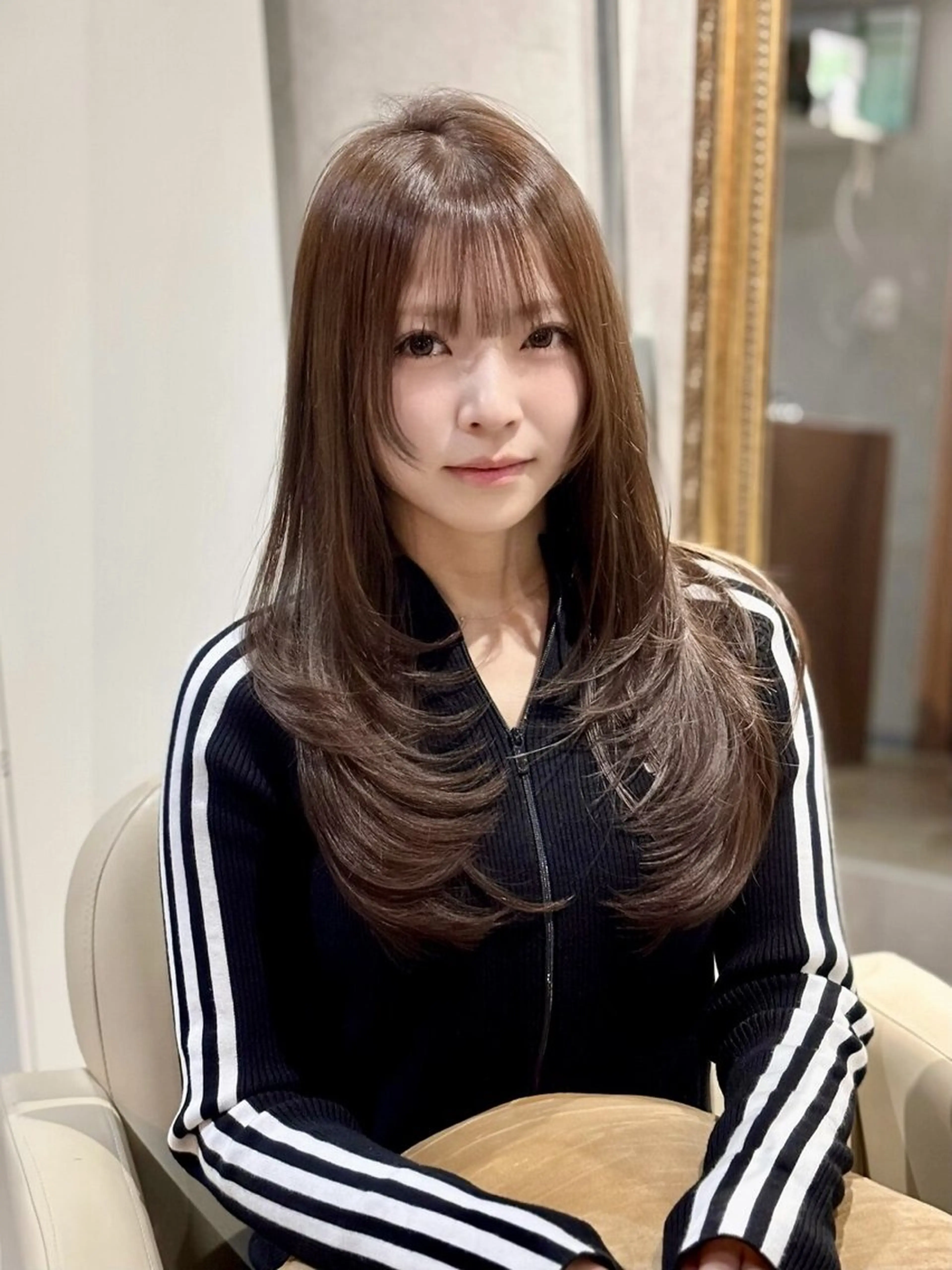 ミディアム カット トリートメント Maison髪質改善 レイヤー/ハイトーンのヘアスタイル