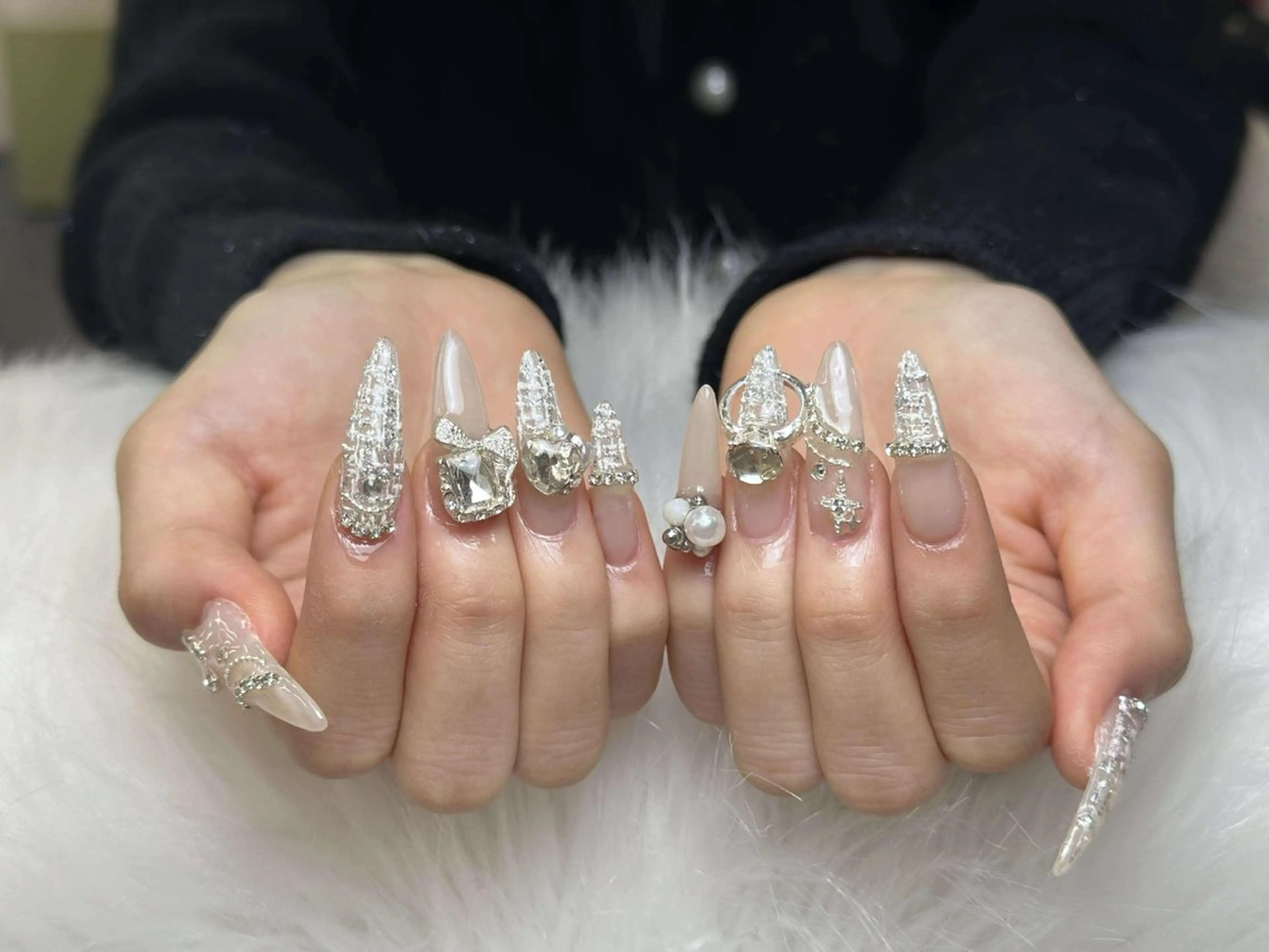 ネイル グラデーション キラキラネイル ワンカラーネイル 冬ネイル Jenn Nail Salonのネイルデザイン