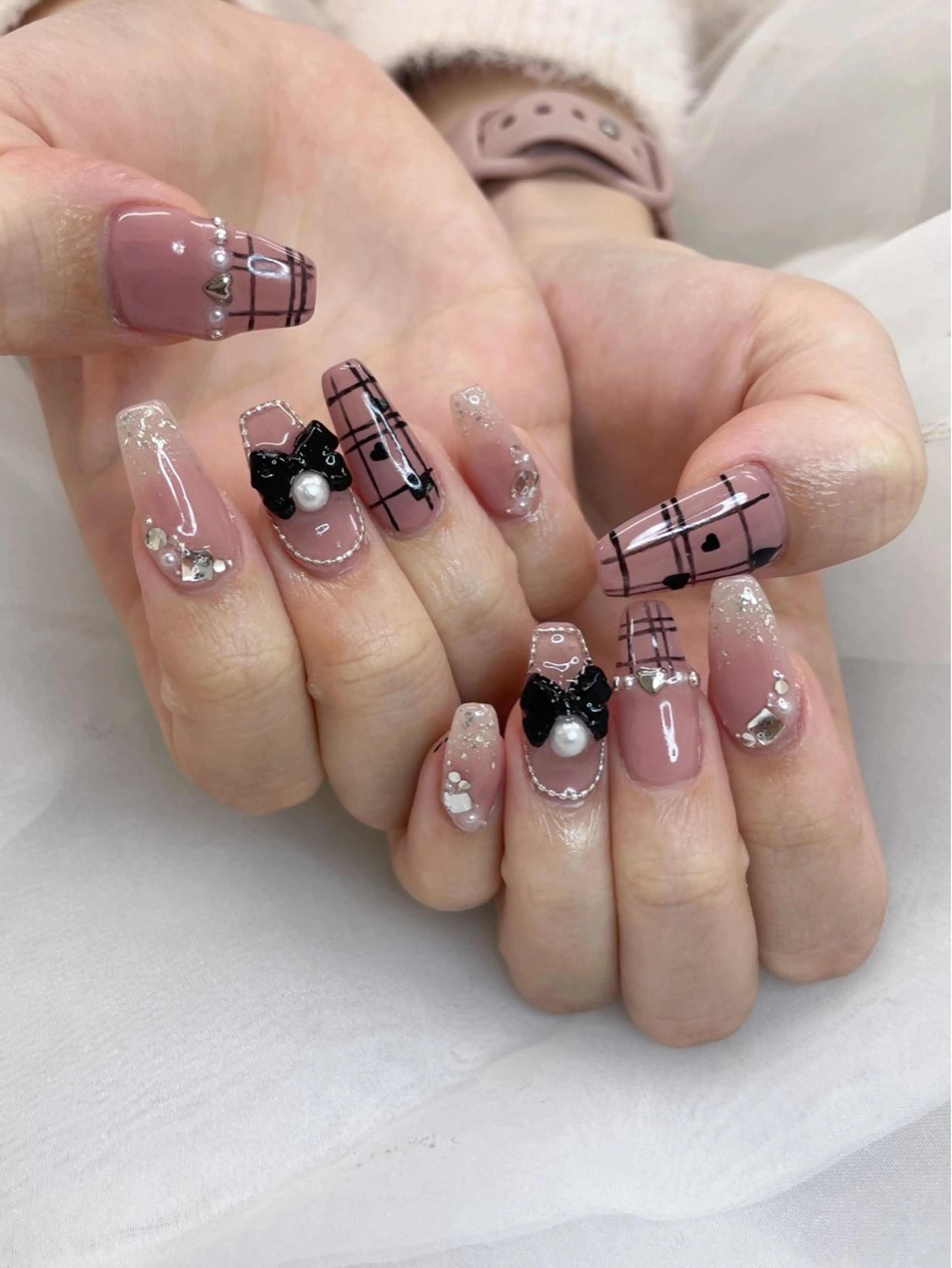 ネイル リボン ハンドネイル 五十嵐 美智のネイルデザイン