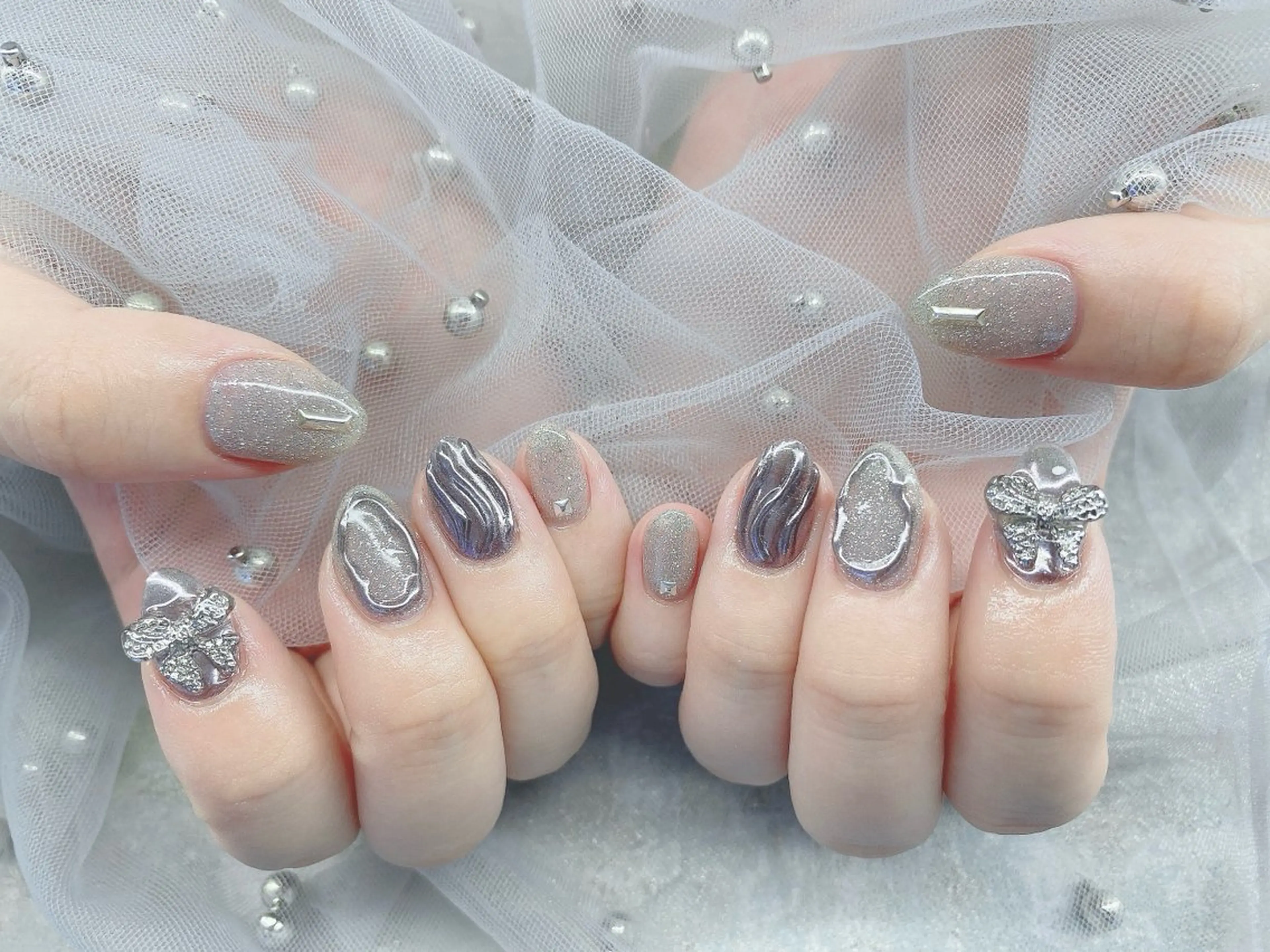 ネイル ハンドネイル PLATA LISAのネイルデザイン