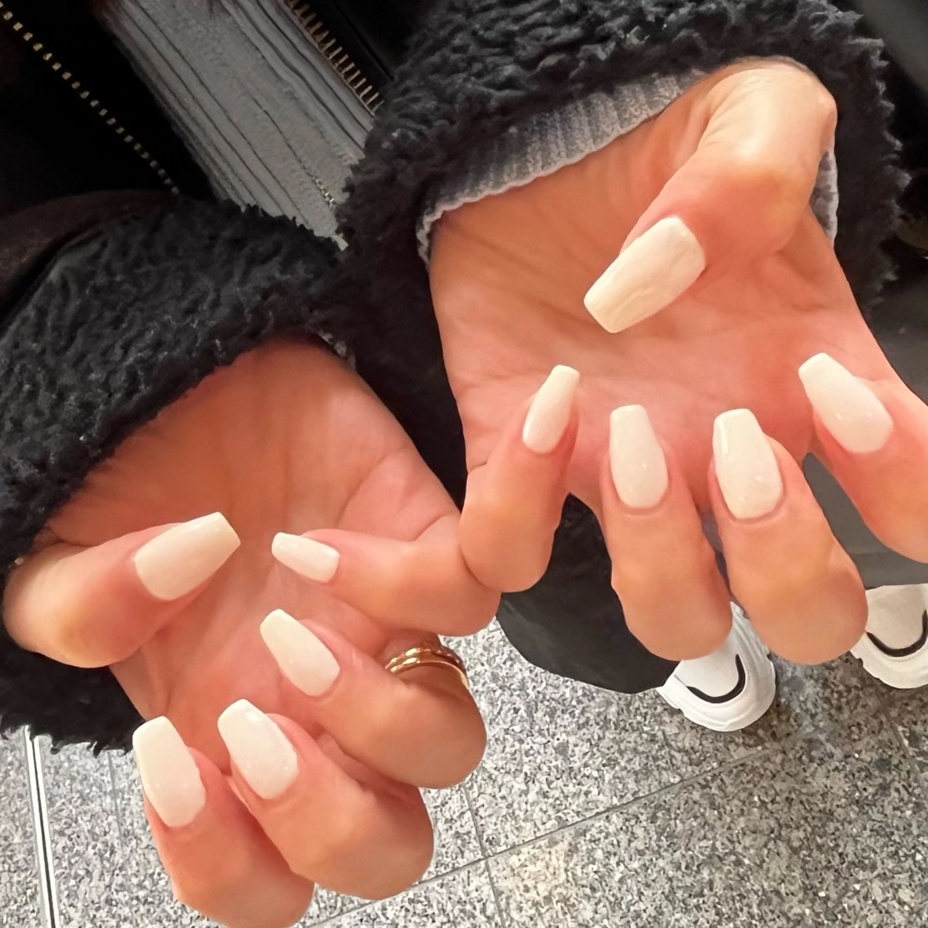 ネイル KARIN LANDHAKATAのネイルデザイン