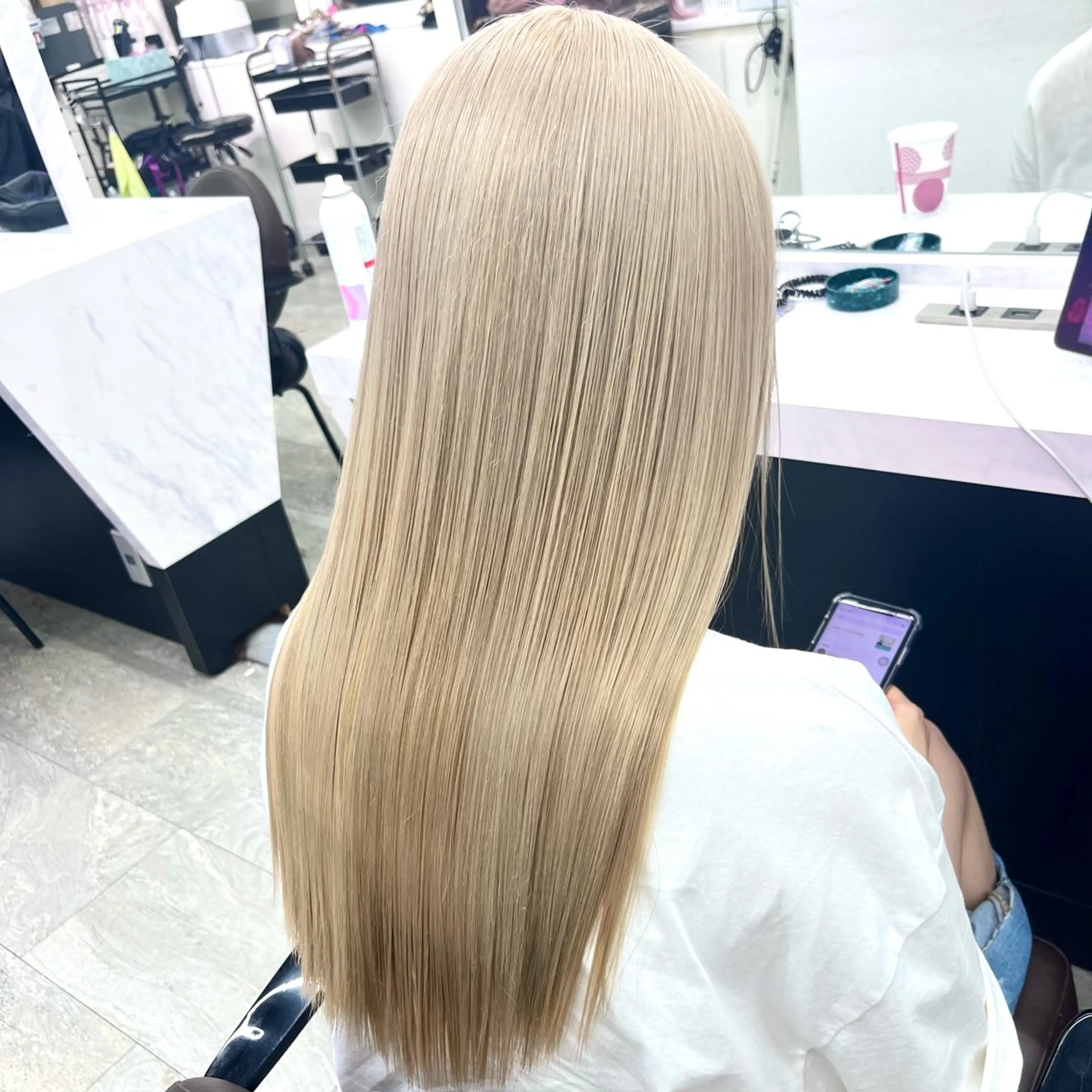 カラー 渋谷🎨ハイトーン ×エクステ🎨レンのヘアスタイル