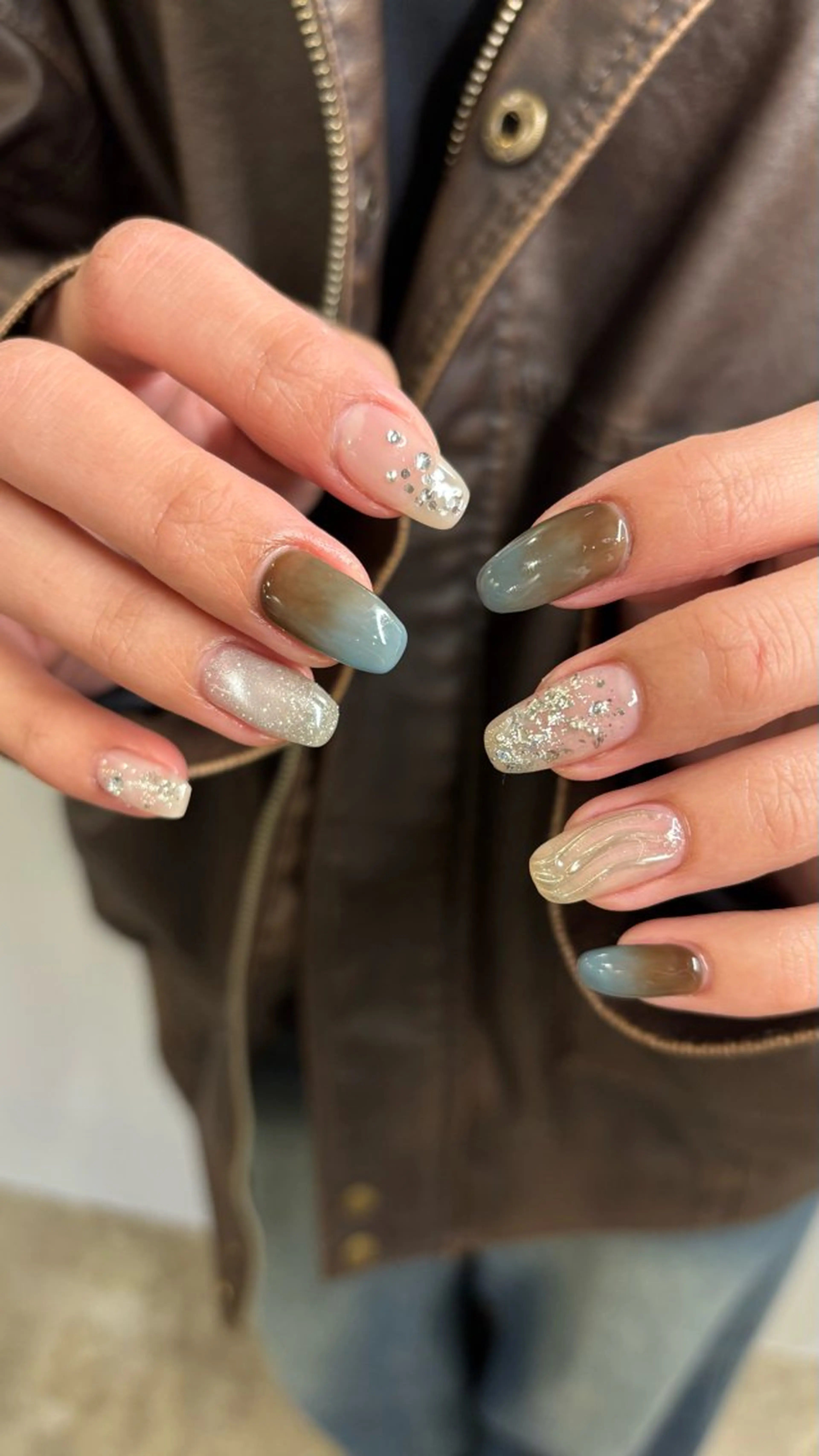 セミロング NANA no artのネイルデザイン