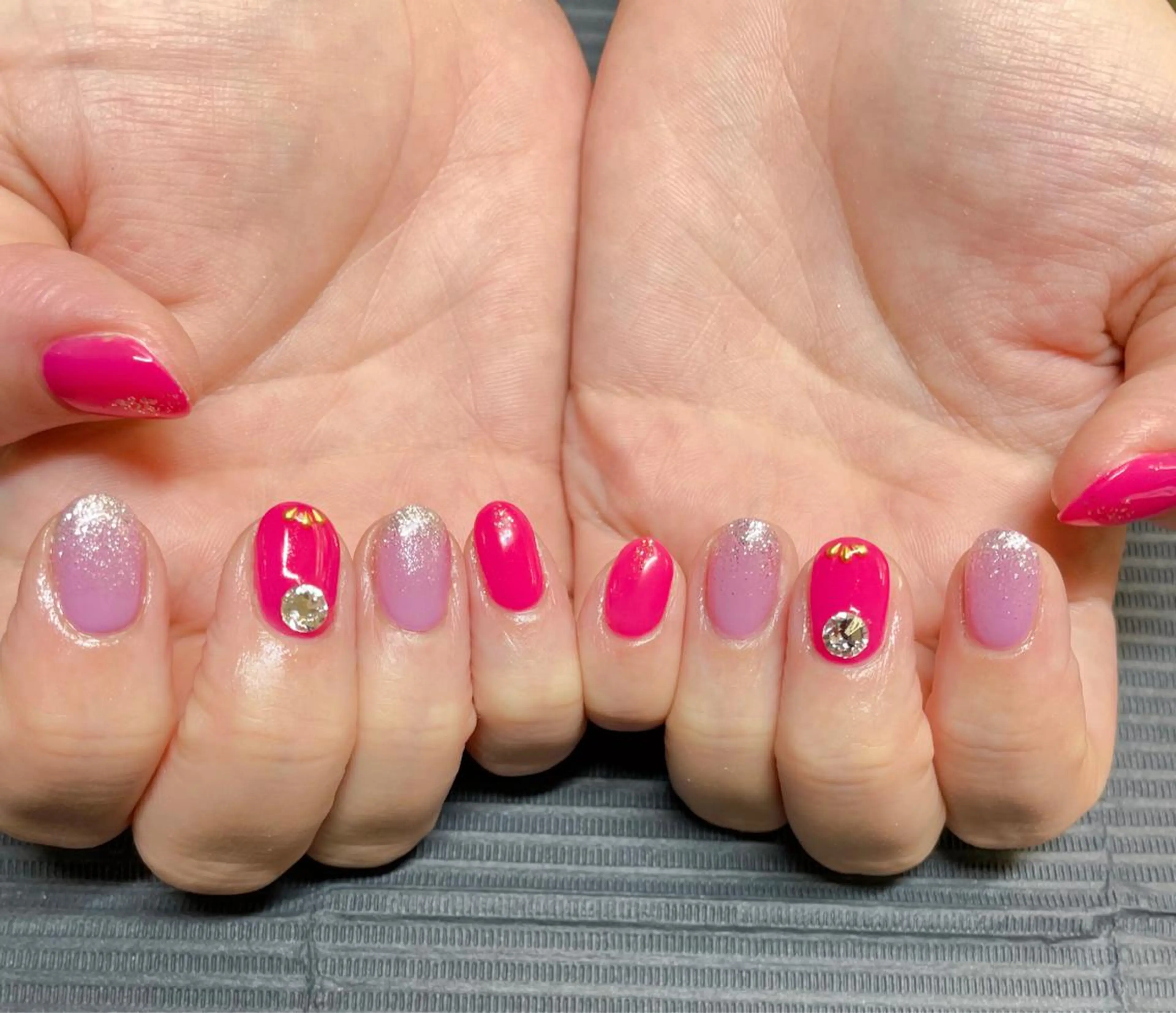 ネイル Mine_lash  & 　Moi ange NAIL所属・川野邊 三恵のマツエク・マツパデザイン