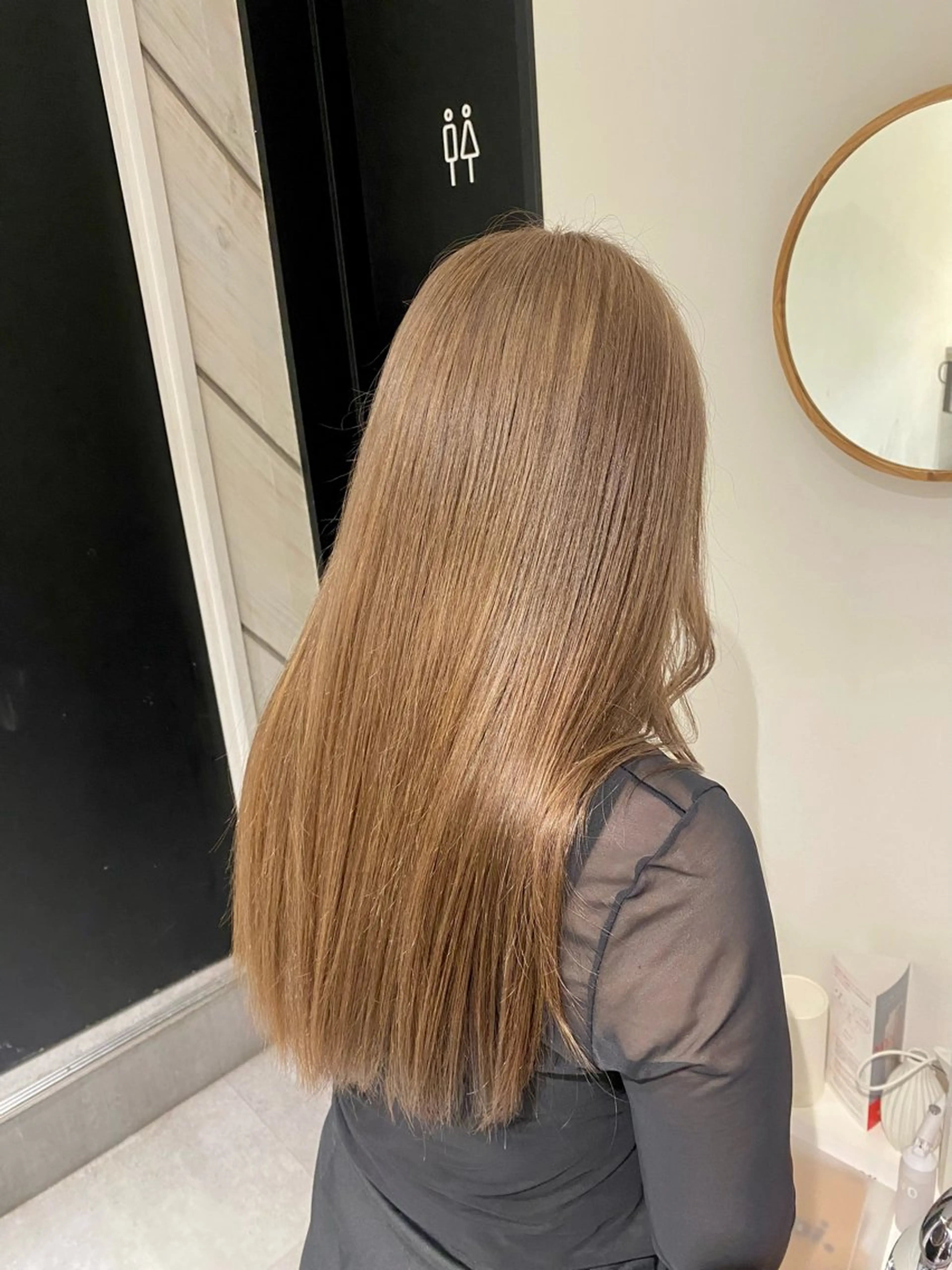 ロング ボブ 髪質改善 韓国風ヘア 縮毛矯正 トリートメント ヘアカラー ベージュ指名No1 加賀詩織のヘアスタイル