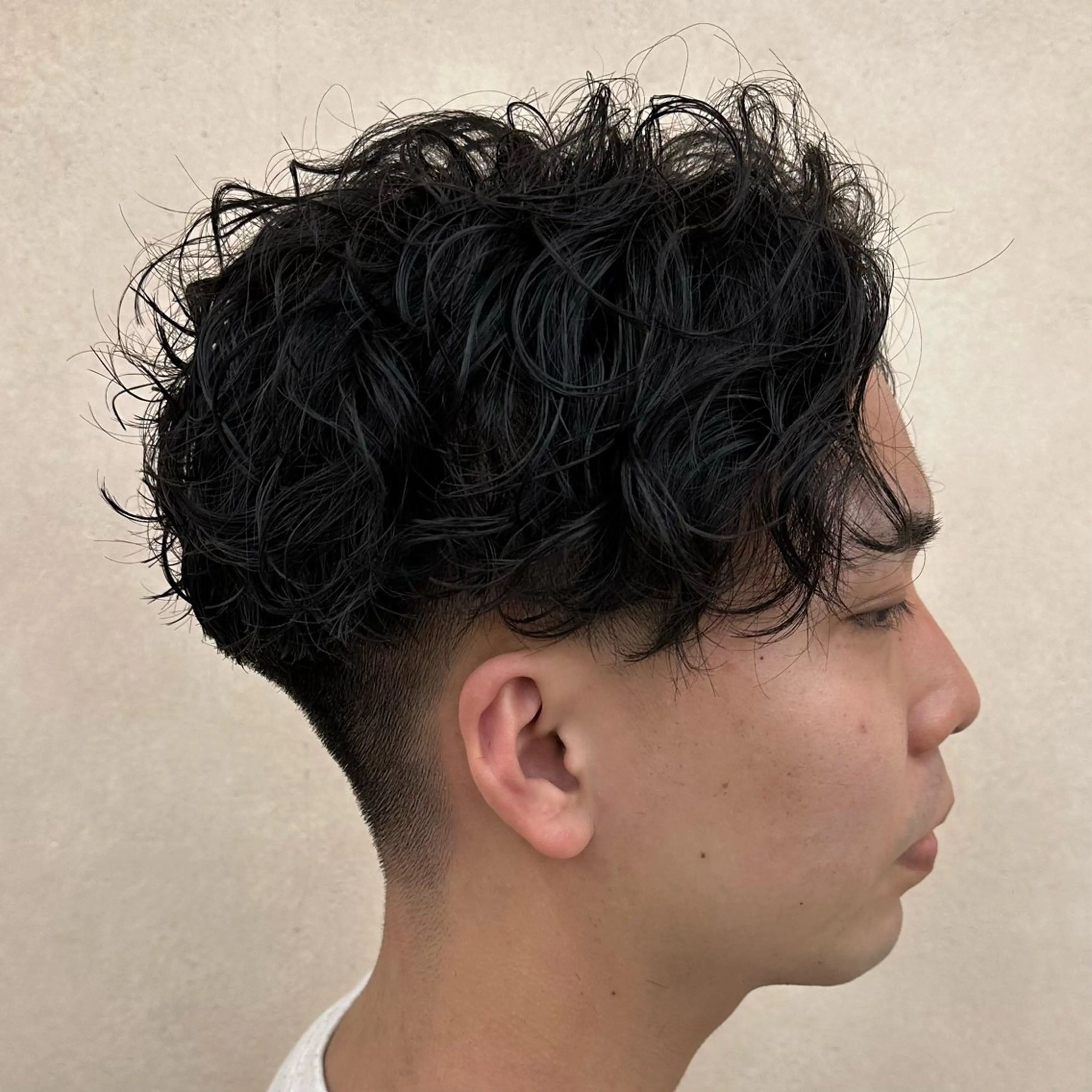 パーマ メンズ カット パーマ メンズパーマ🔵 ハイトーン✨原田慎也のヘアスタイル