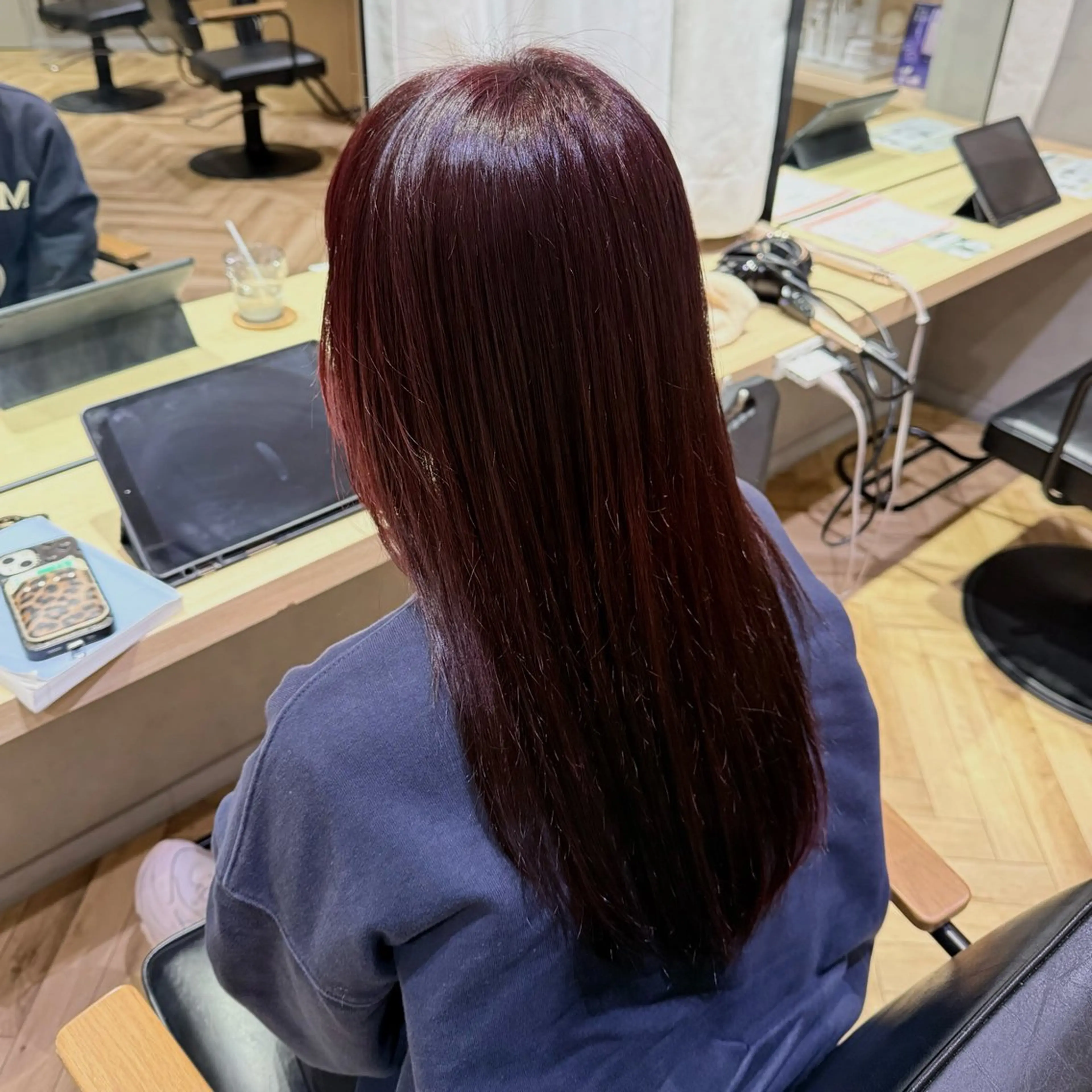 ロング ヘアカラー 坂本 采音のヘアスタイル