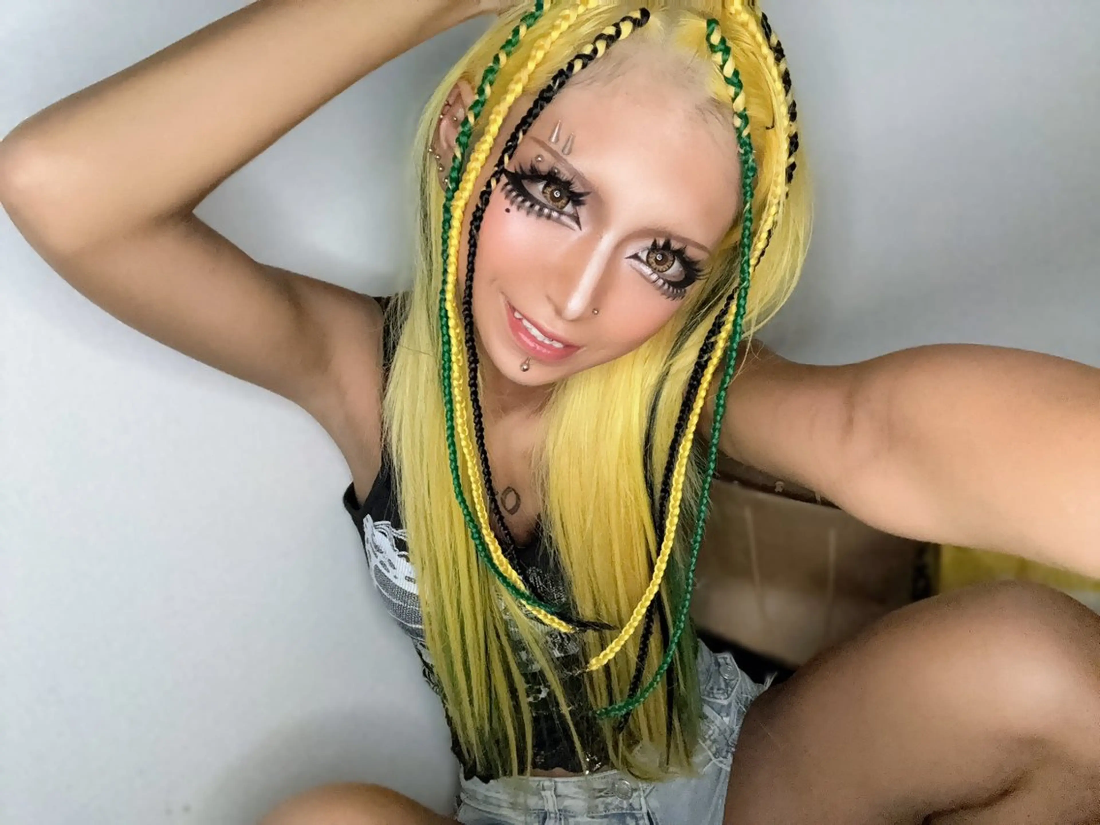 セミロング エクステ/ハイトーン joeのヘアスタイル