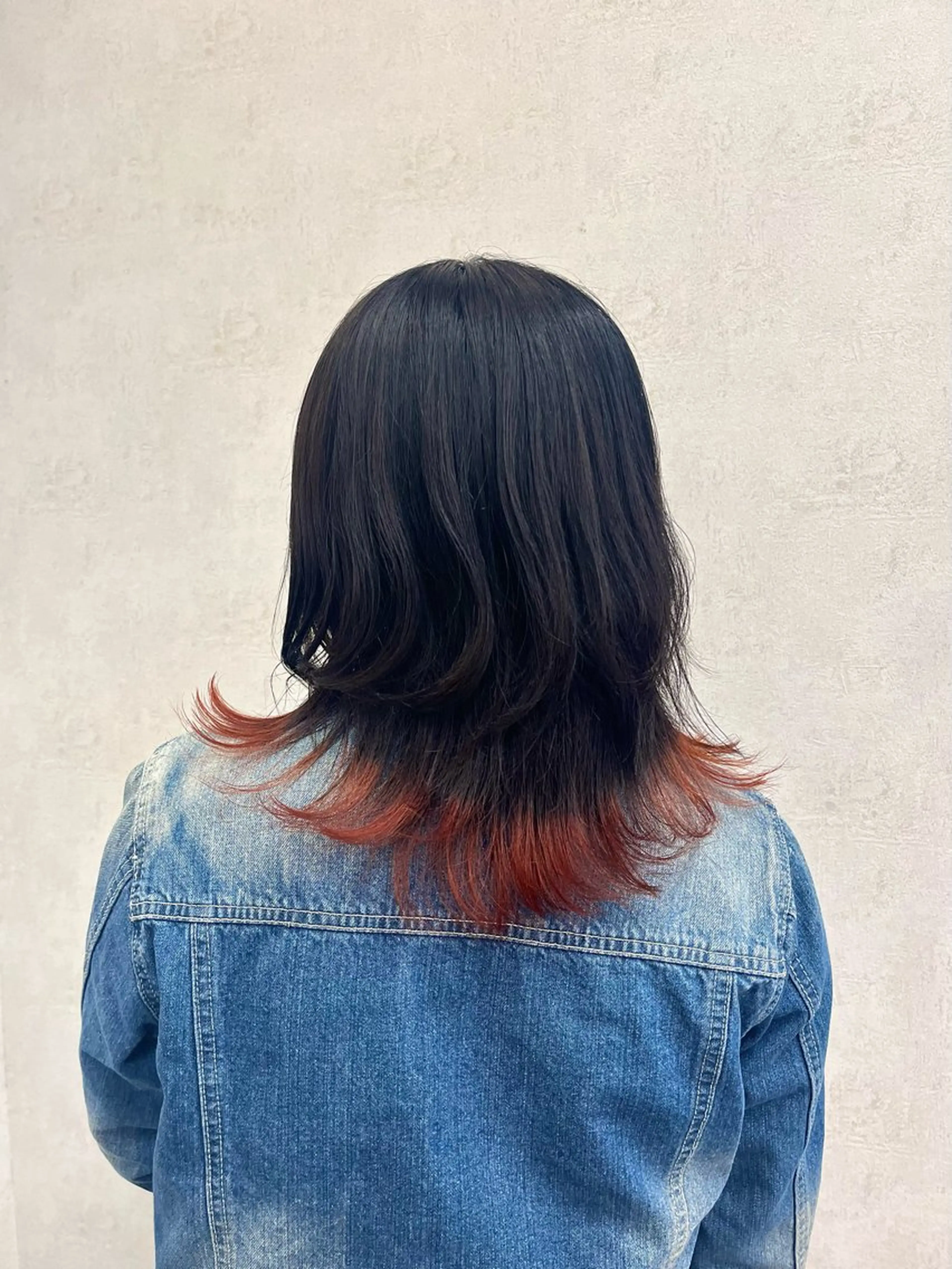 セミロング カラー デザインカラー 寒色 ♡ レイヤー ┊︎miyuのヘアスタイル