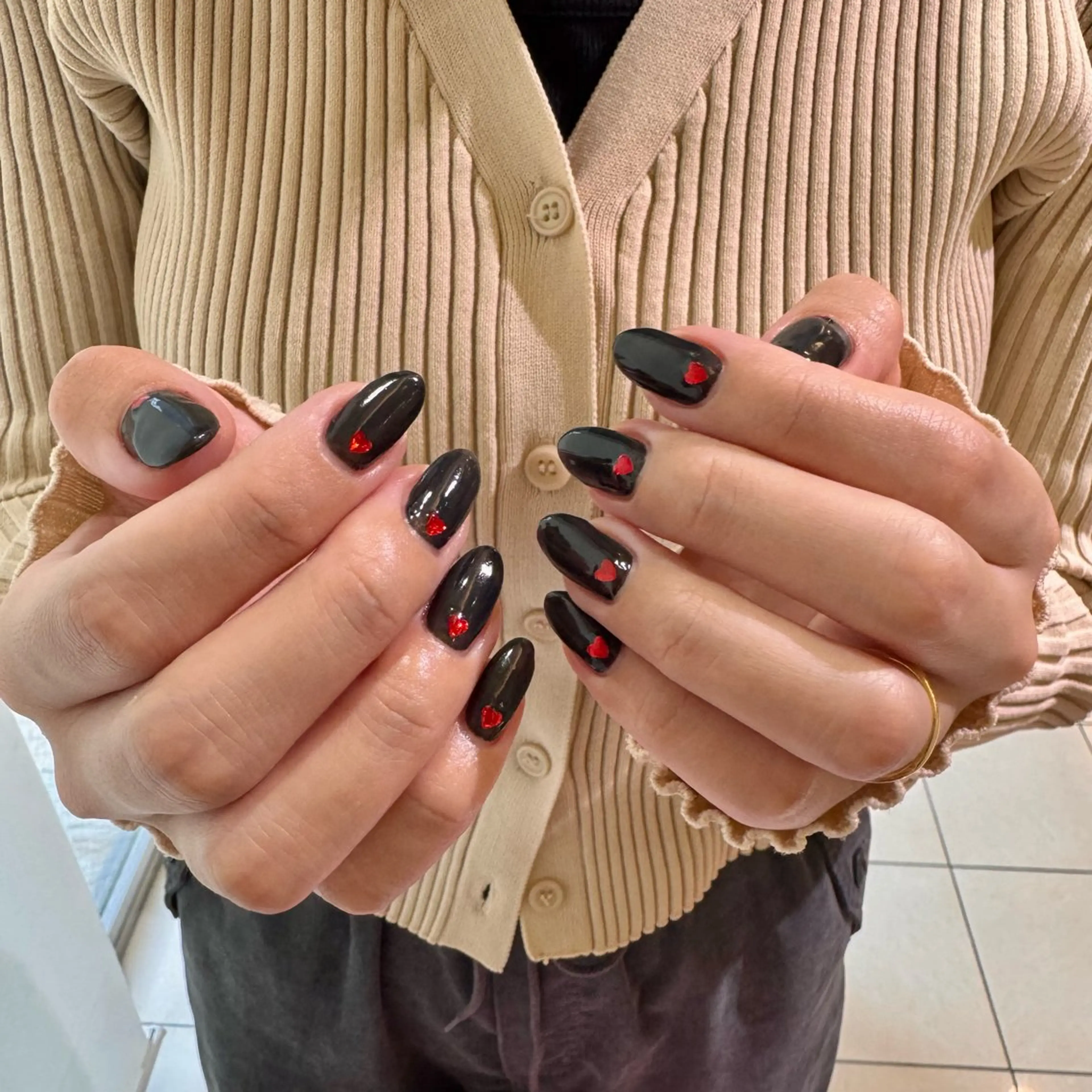 ネイル フレンチネイル ワンカラーネイル 本多 美羽のヘアスタイル