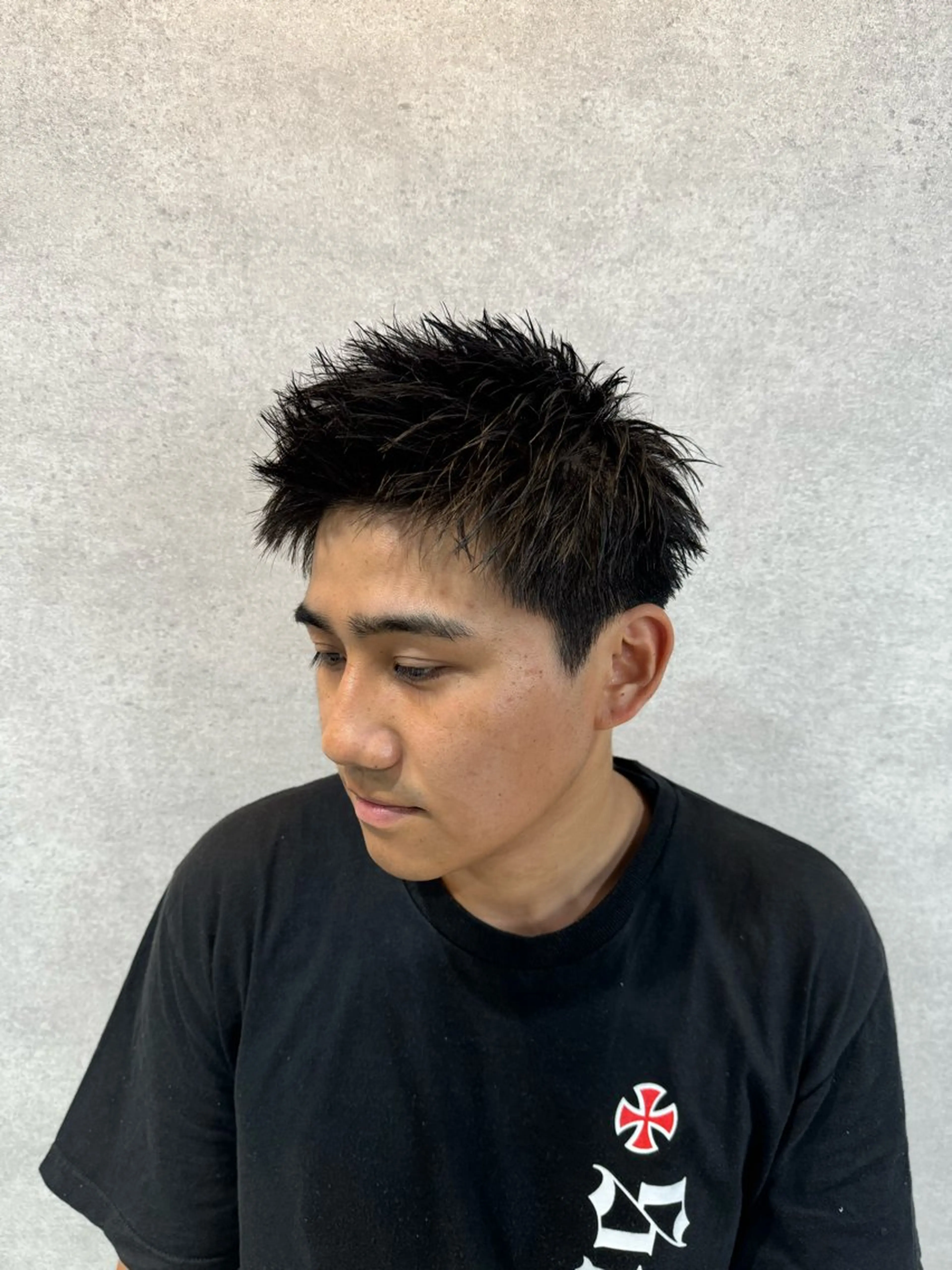 ショート カラー パーマ ヘアアレンジ メンズ センターパート メンズハイライト メンズメッシュ マッシュ メンズパーマ カット ヘアセット 仕上がり満足度No. 1🔥BLUCK🔥のヘアスタイル