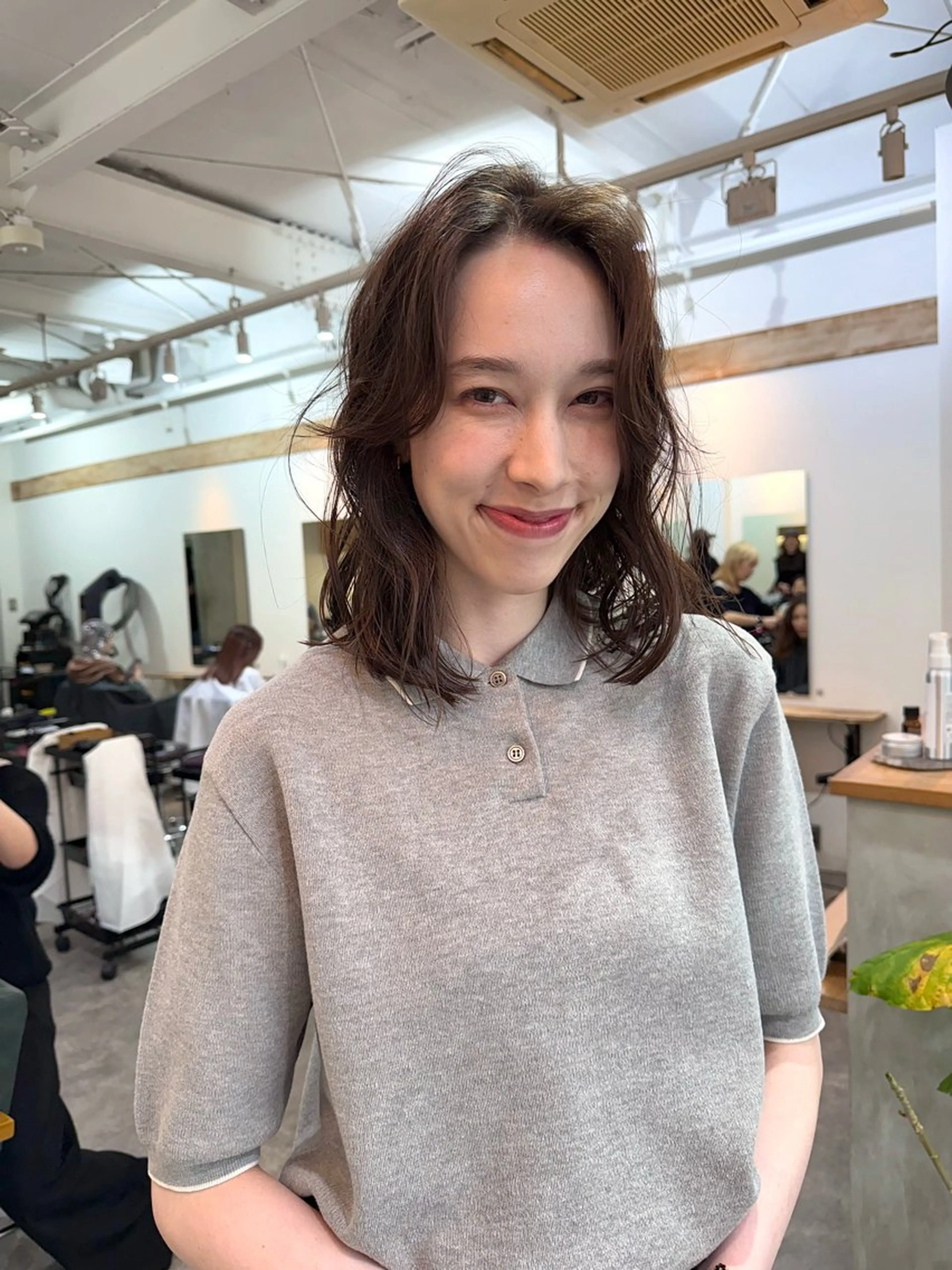 ミディアム カラー グレージュ オリーブグレージュ オリーブグレー カット ヘアカラー トリートメント パーマ/透明感カラー /ボブ/吉田一生のヘアスタイル