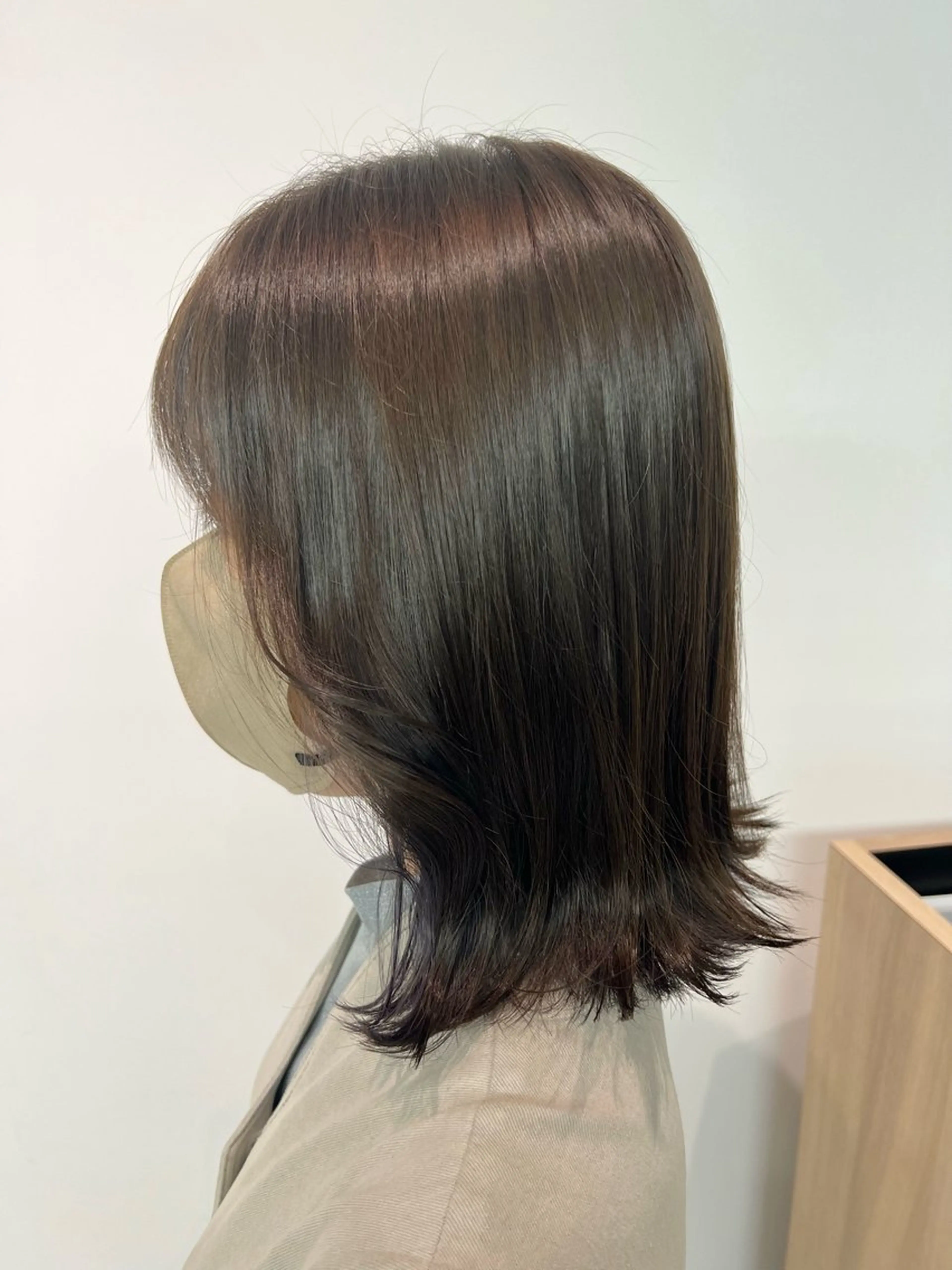 カラー 小森聖奈 韓国風レイヤーカットのヘアスタイル