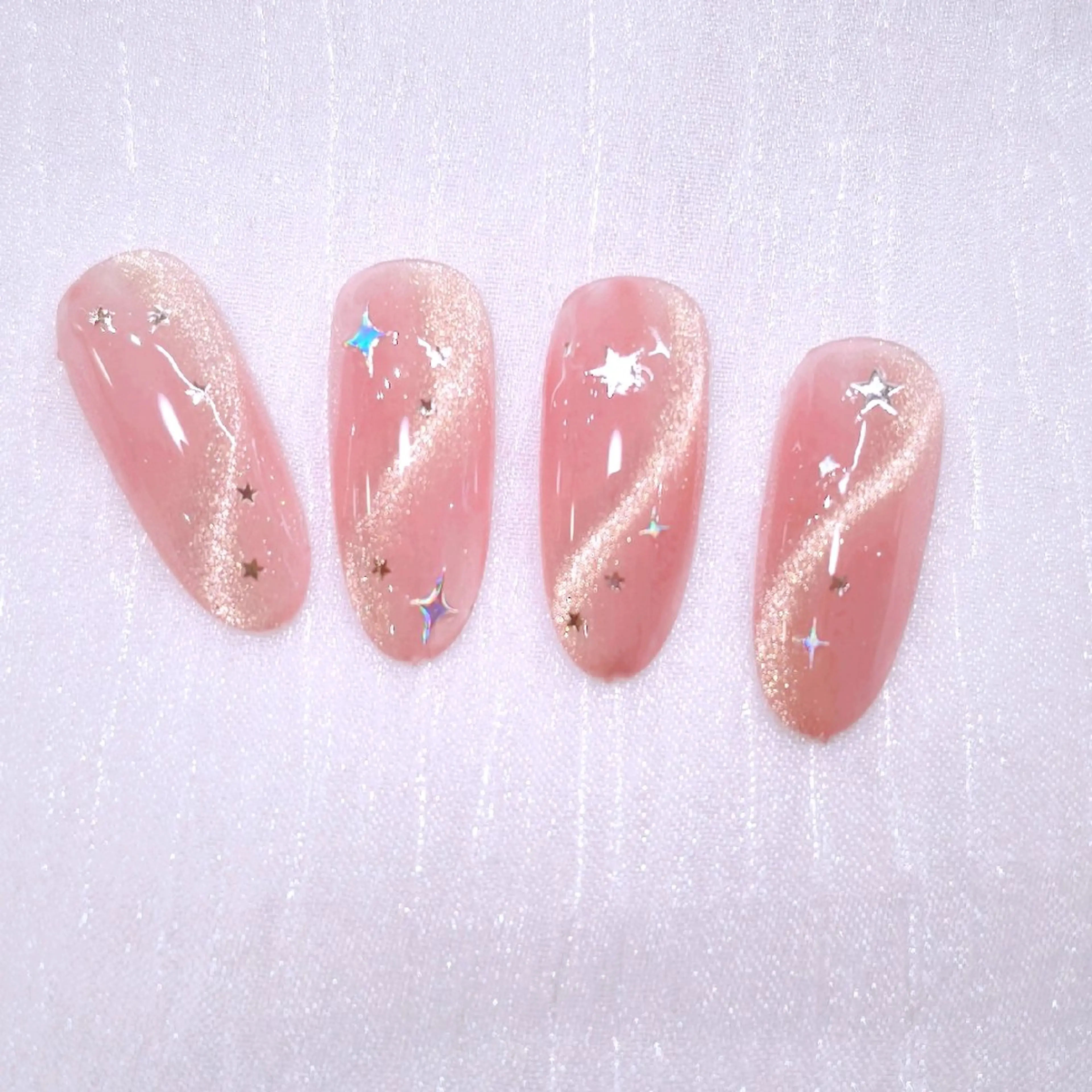 ネイル マグネットネイル ピンク シンプルネイル U.NI所属・森川 雪のネイルデザイン