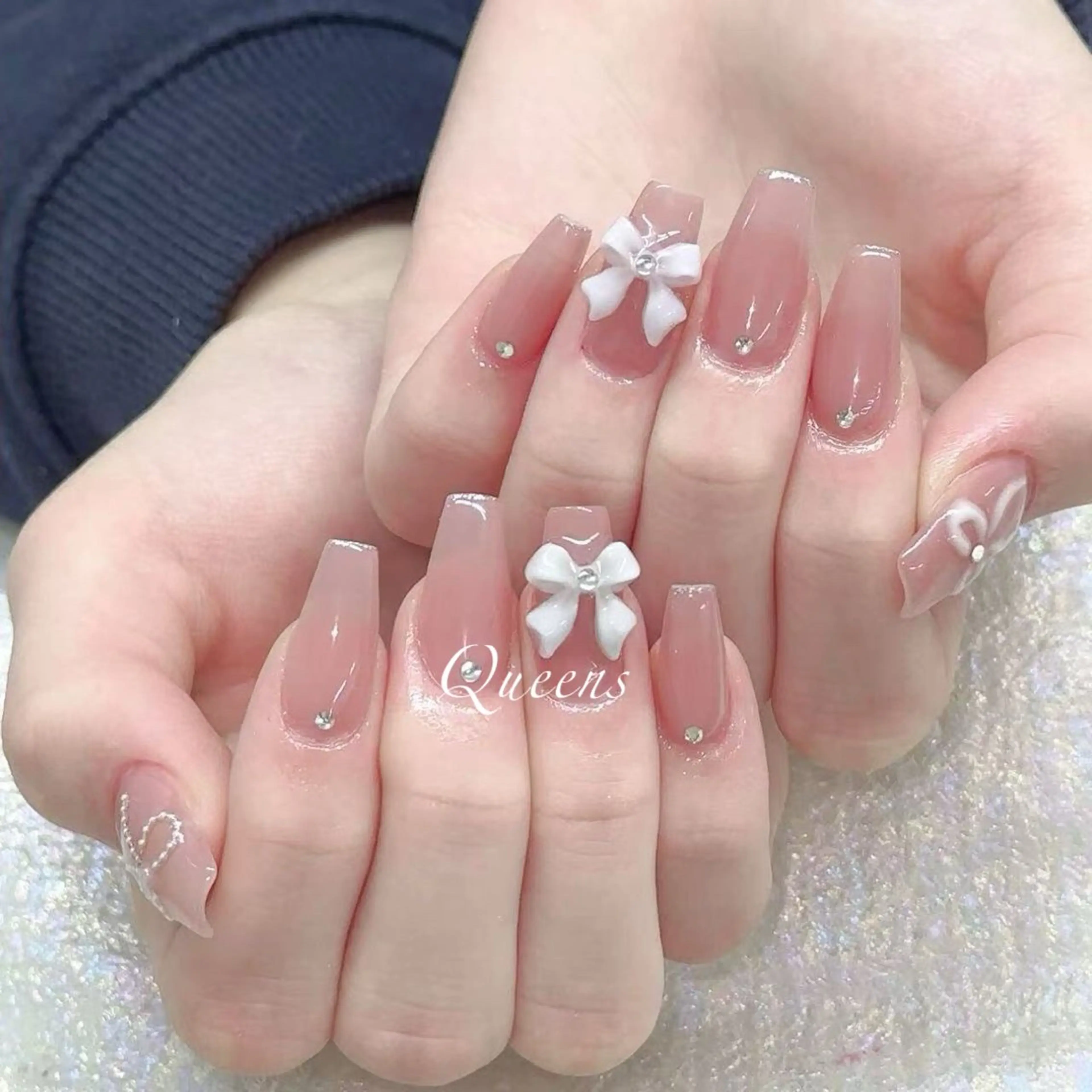 ネイル ハンドネイル Queens テイのネイルデザイン