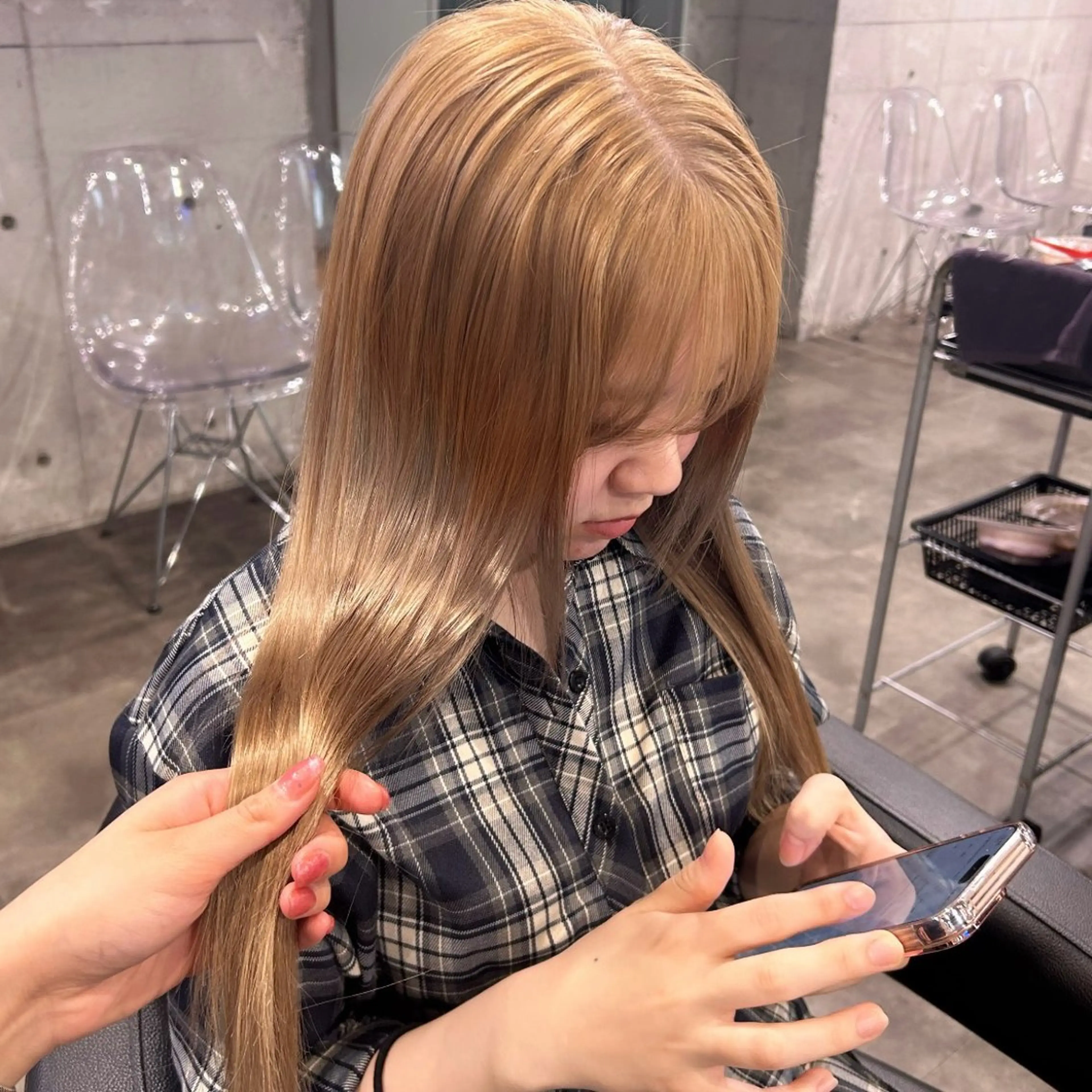 ロング カラー IS所属・横浜美容室/透明感 カラー/レイヤーのヘアスタイル