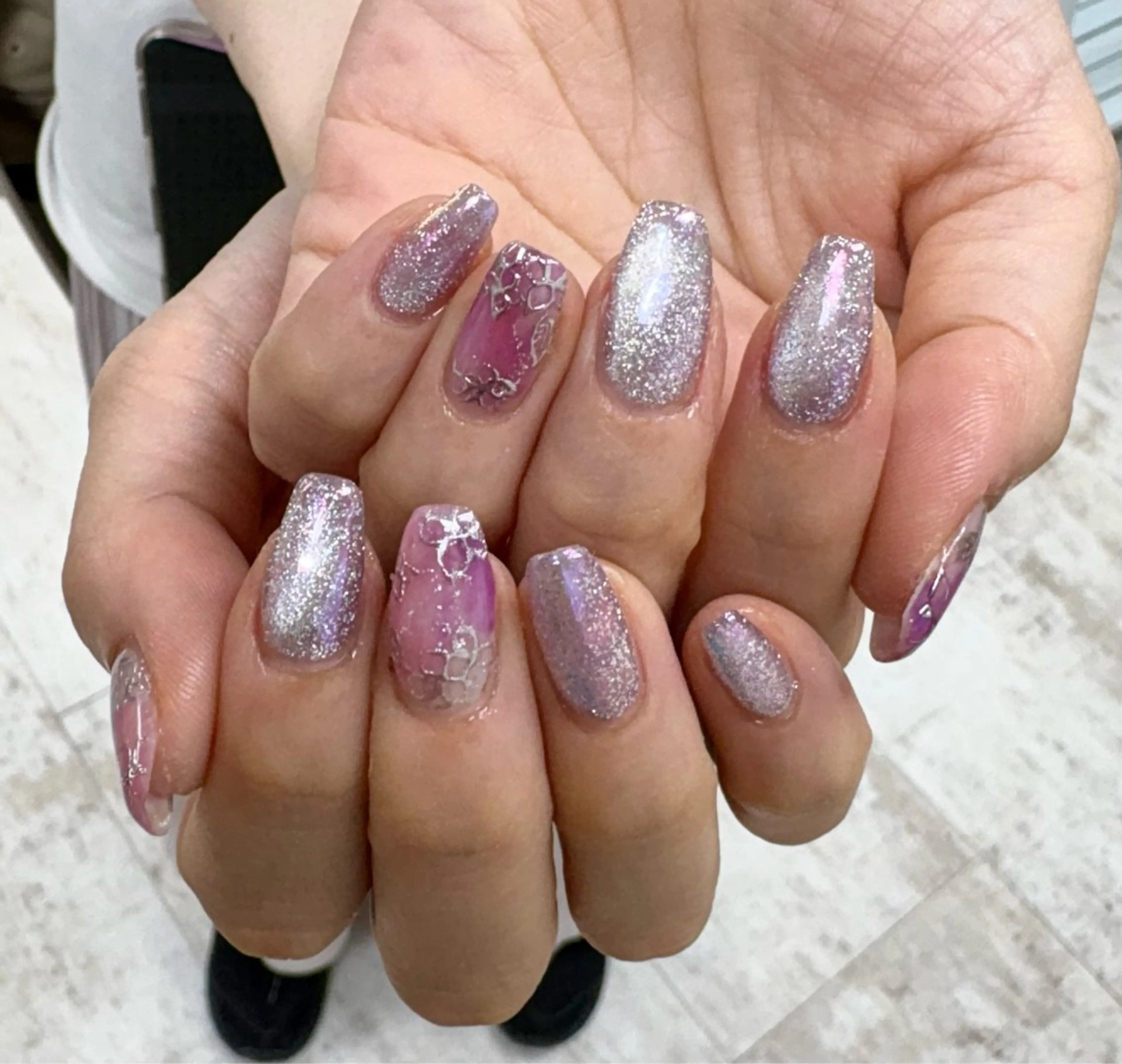 ネイル 持ち込み マハロネイルサロン横浜店所属・吉田 里菜のネイルデザイン