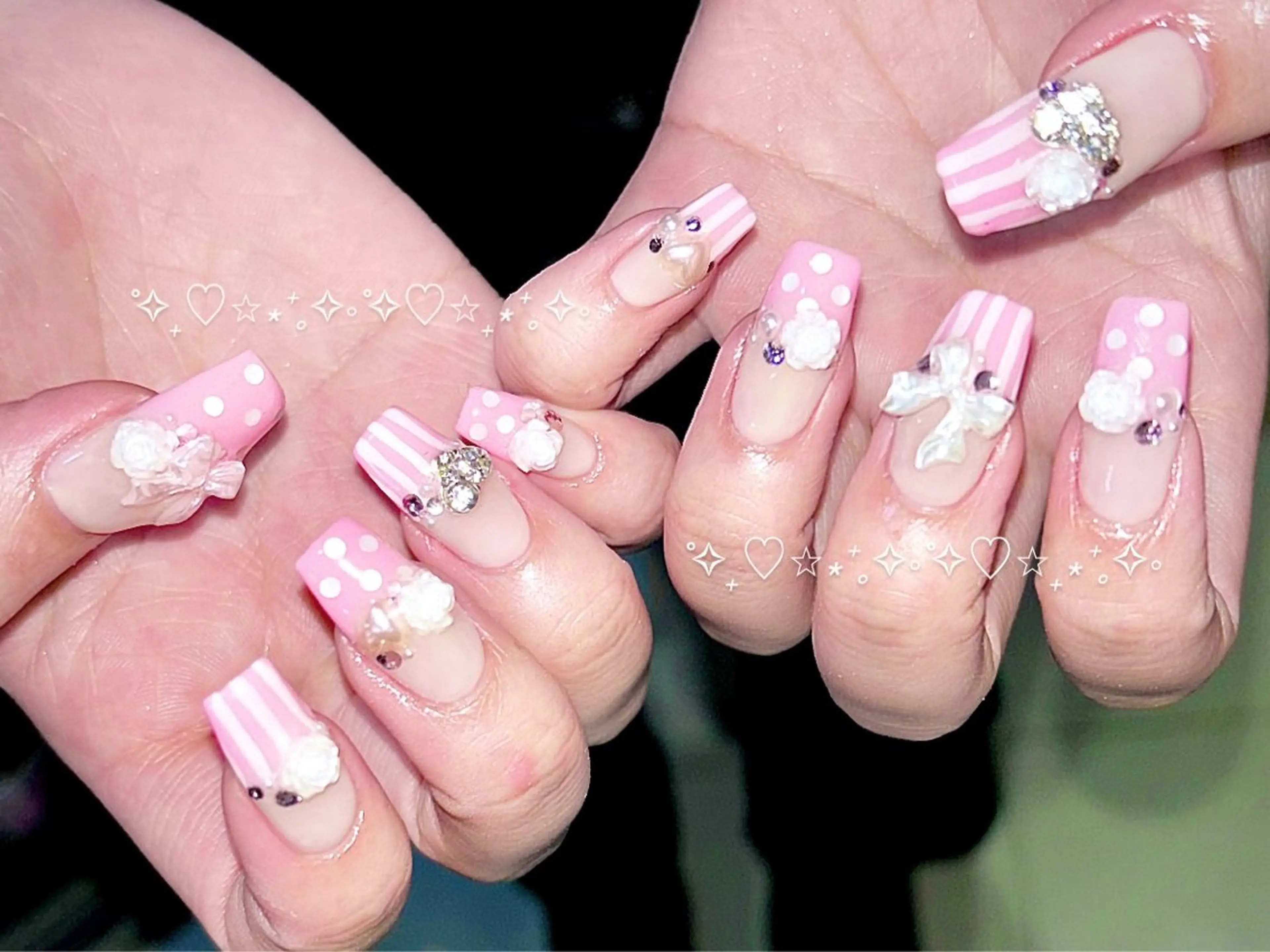 ネイル ハンドネイル フットネイル moca心斎橋所属・˚✧⁺⭐︎༚moca miyuu⁎⁺˳✧༚のネイルデザイン