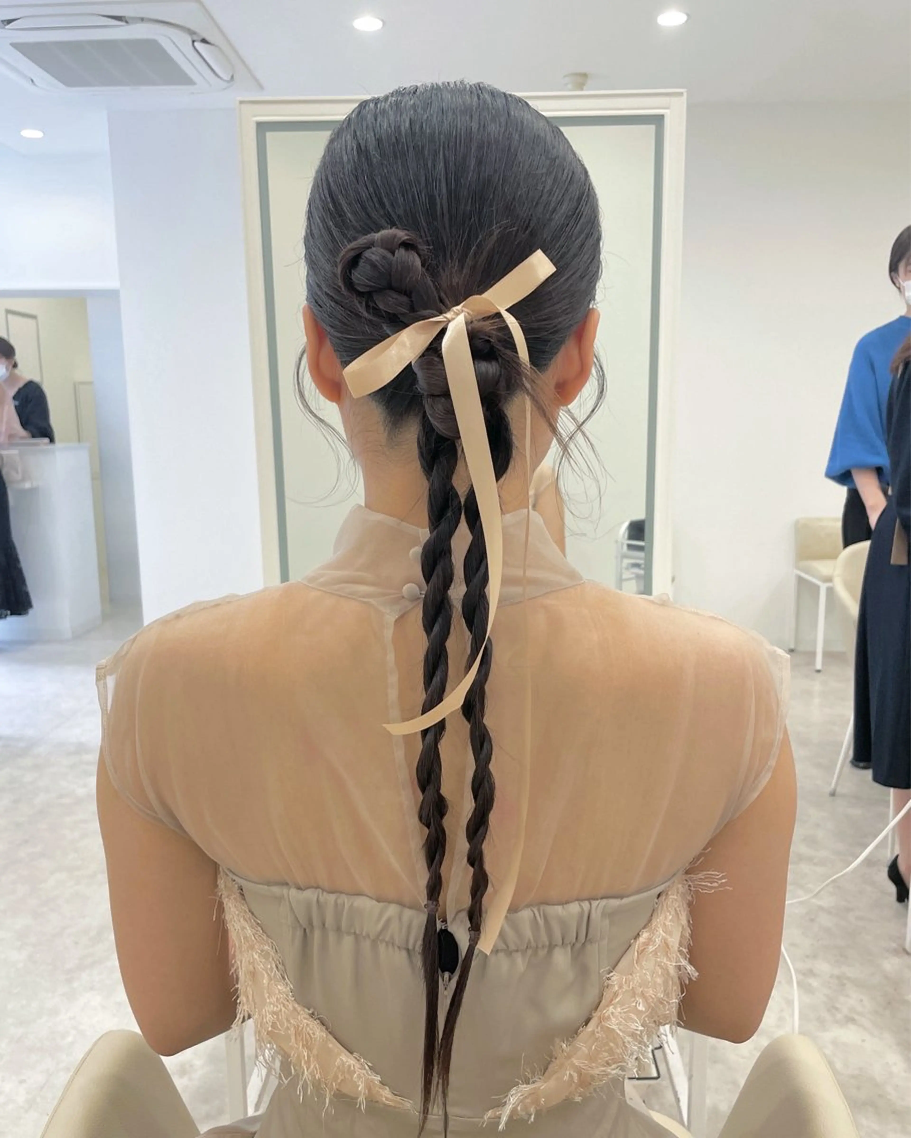 ロング 倉地 更彩のヘアスタイル