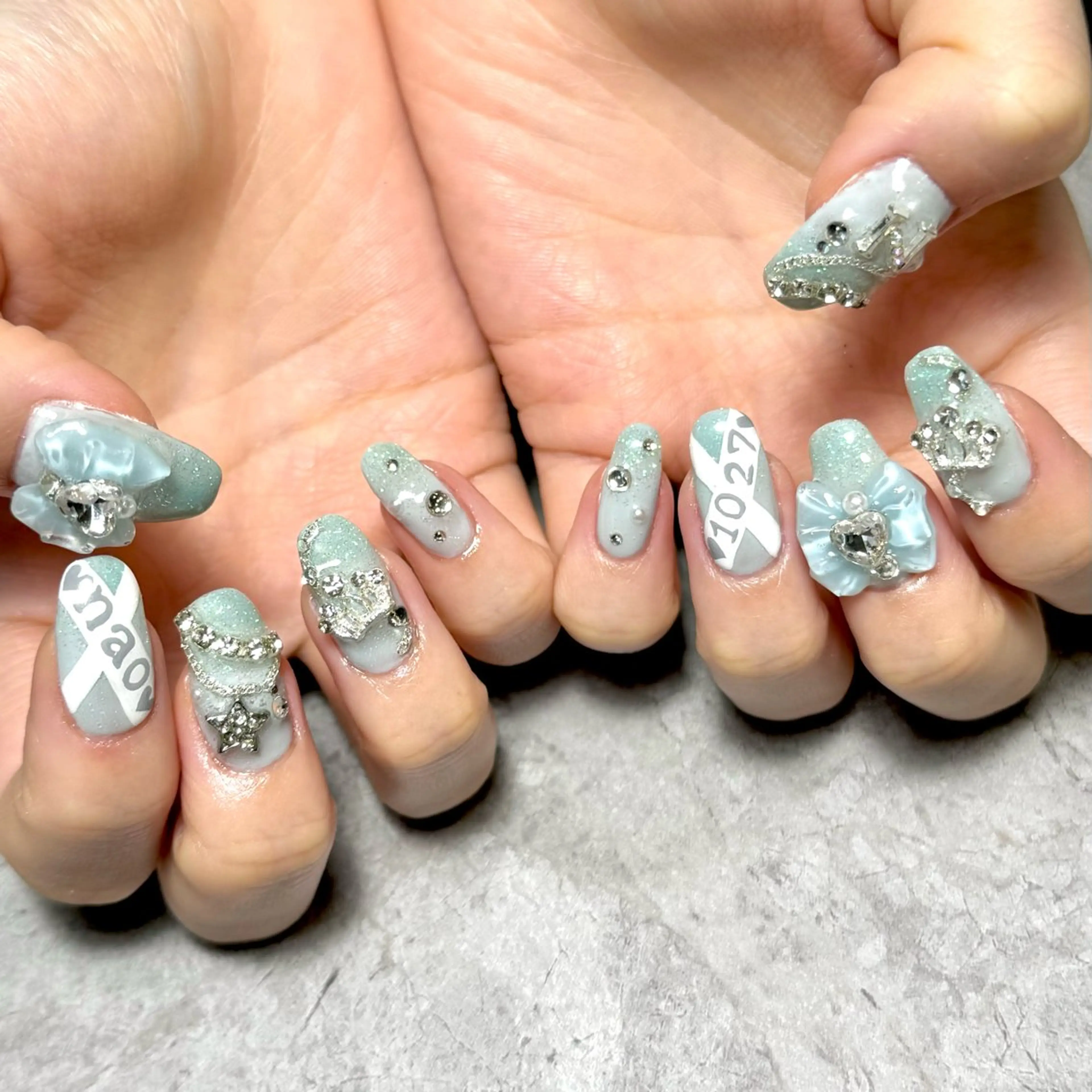 ネイル キラキラネイル リボン ハンドネイル Nail Salon Lillion【リリオン】所属・lillion karenのネイルデザイン