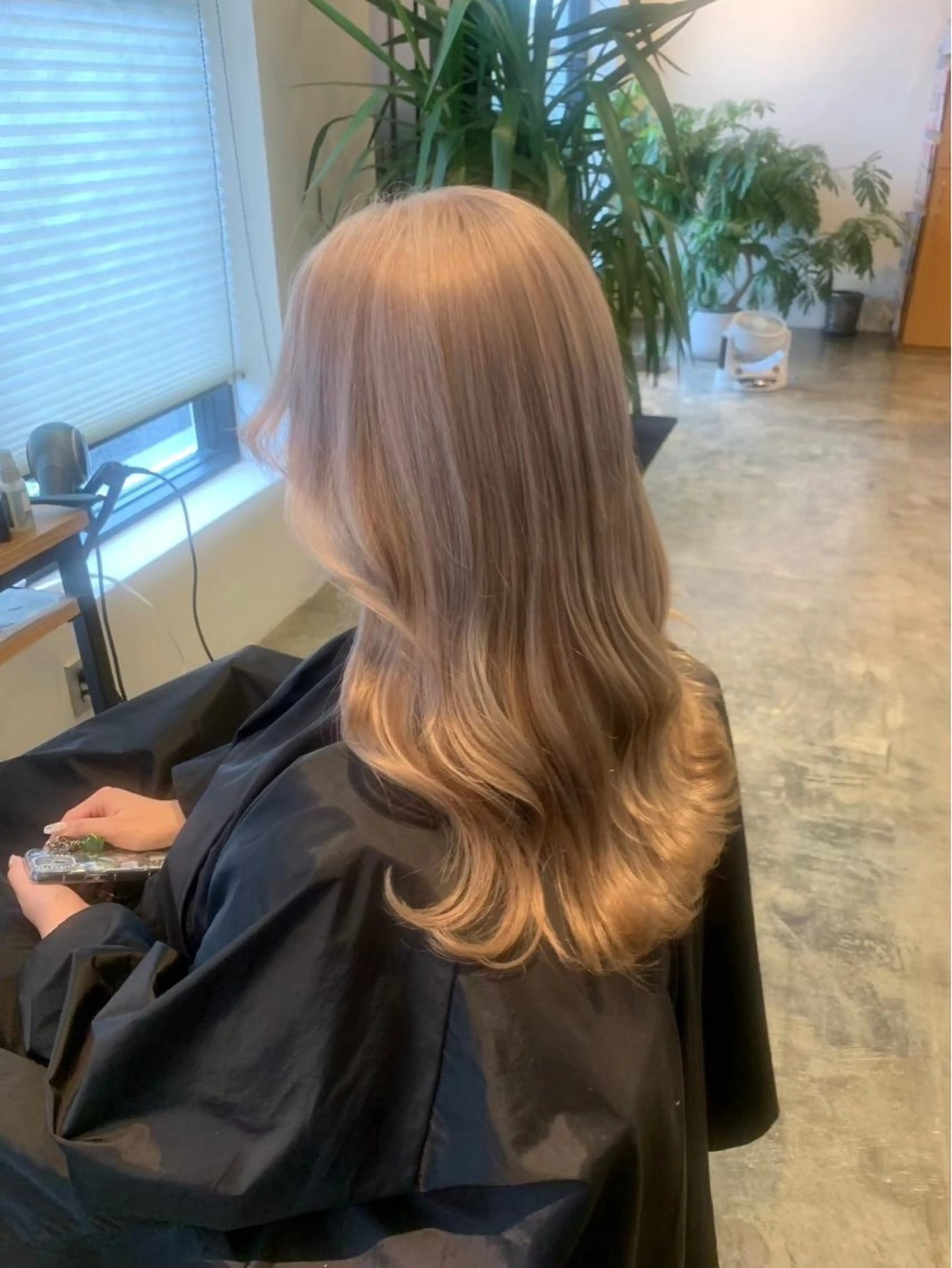 ロング ヘアカラー 🧋ミルクティーカラ ー🧋特化小林拓登のヘアスタイル