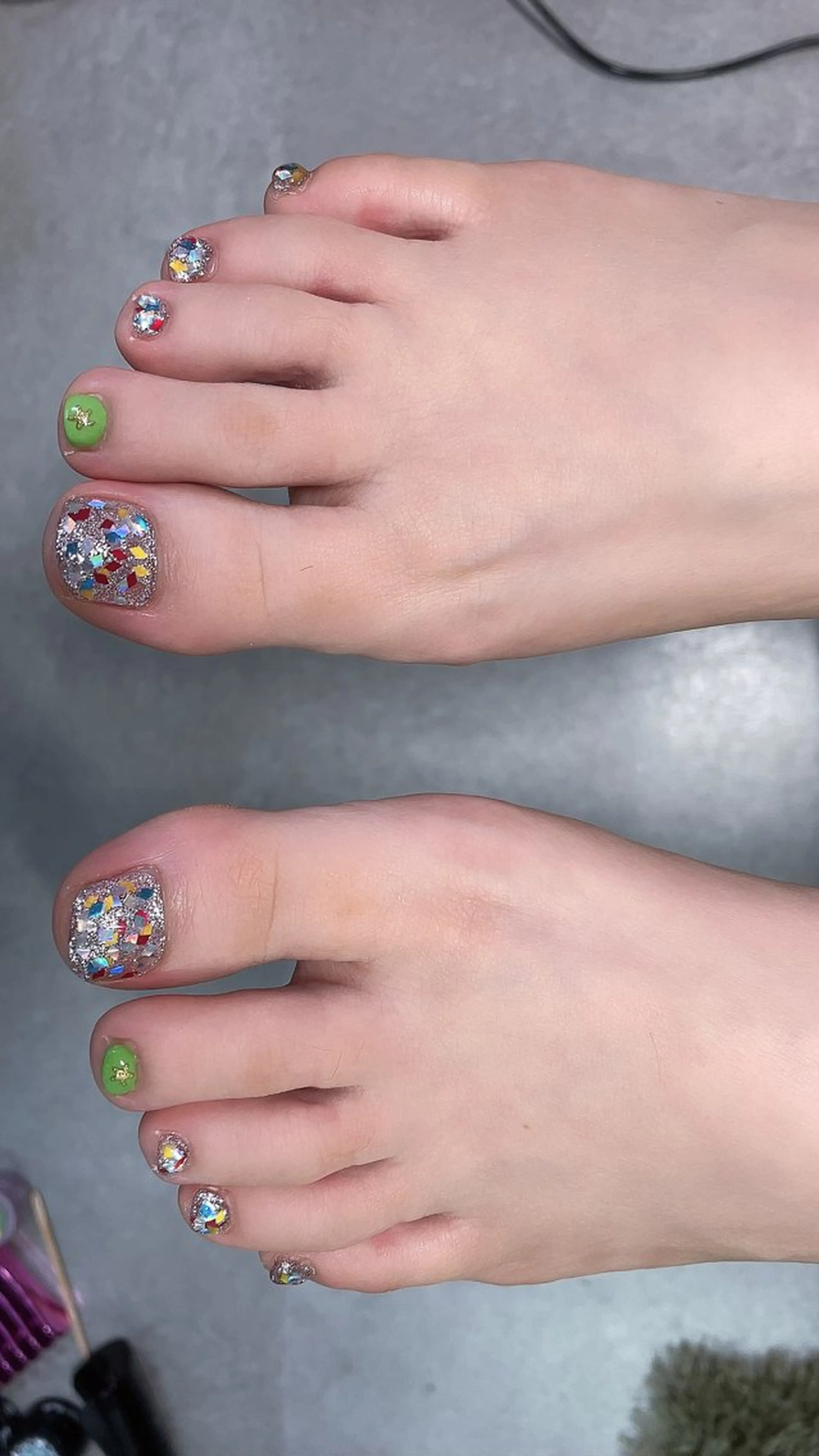 SNS大人気！話題のマグネット/親指アート/フットネイル(オフ無し)の写真